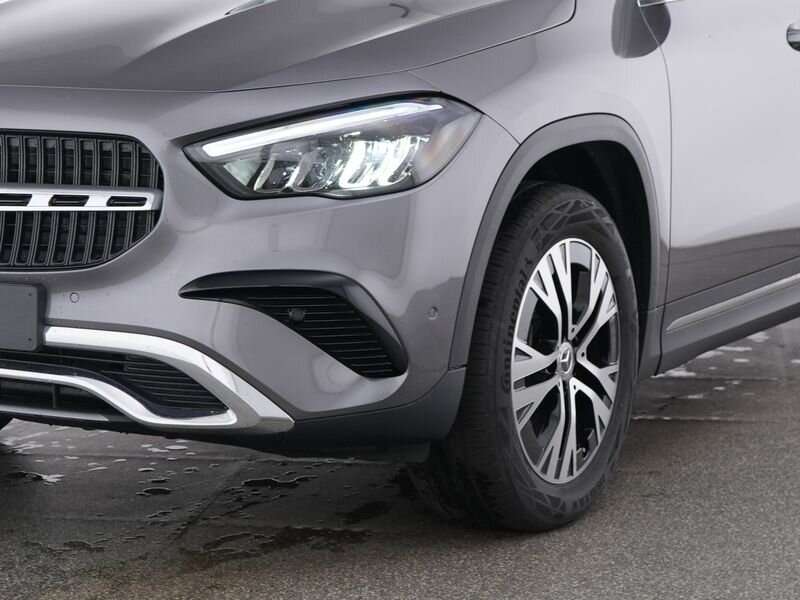 Mercedes-Benz GLA 220