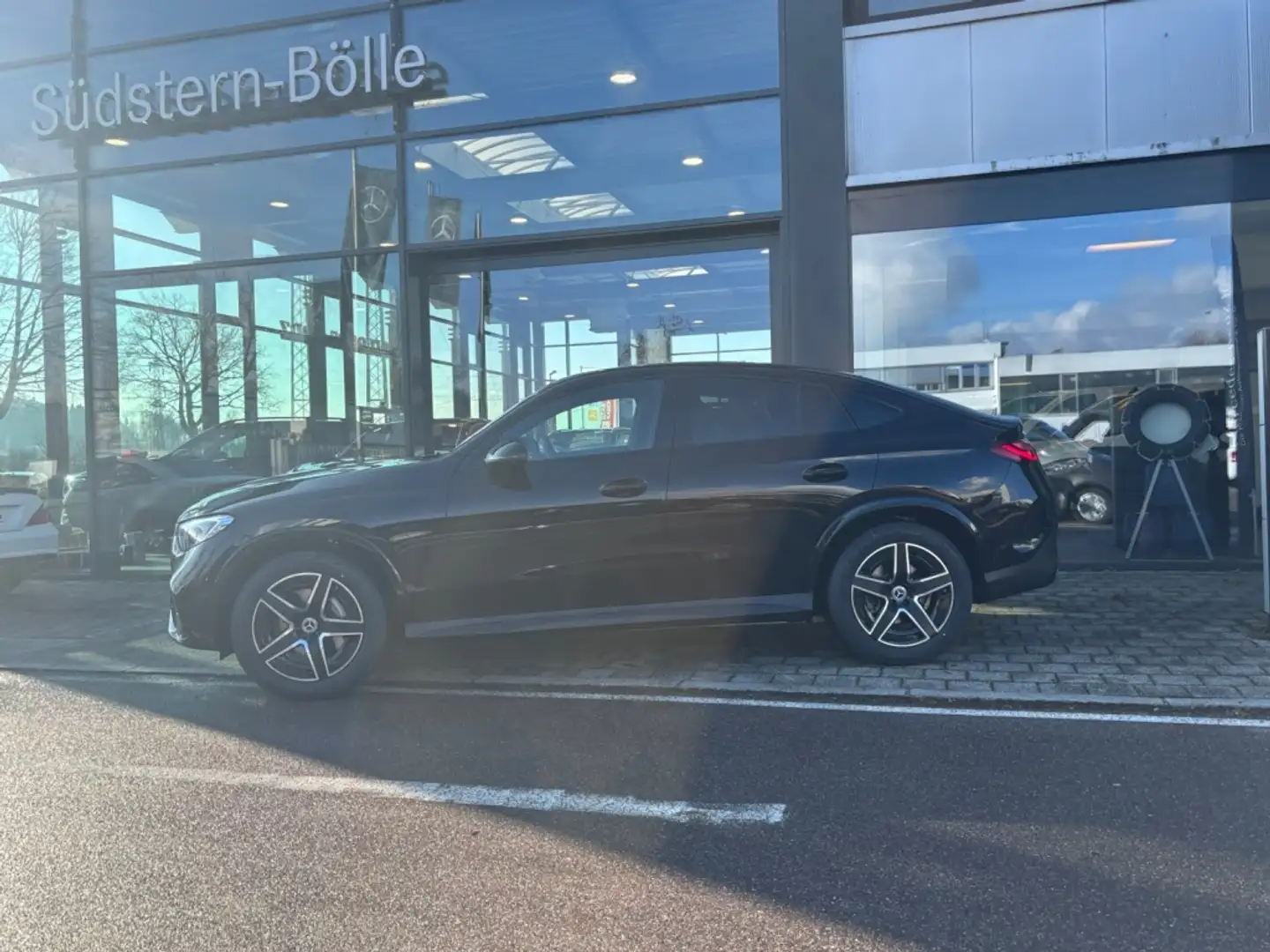 Mercedes-Benz GLC 200 4M Coupe AMG+AMBIENTE+DISTRO+MEMORY+MBUX Schwarz - 2