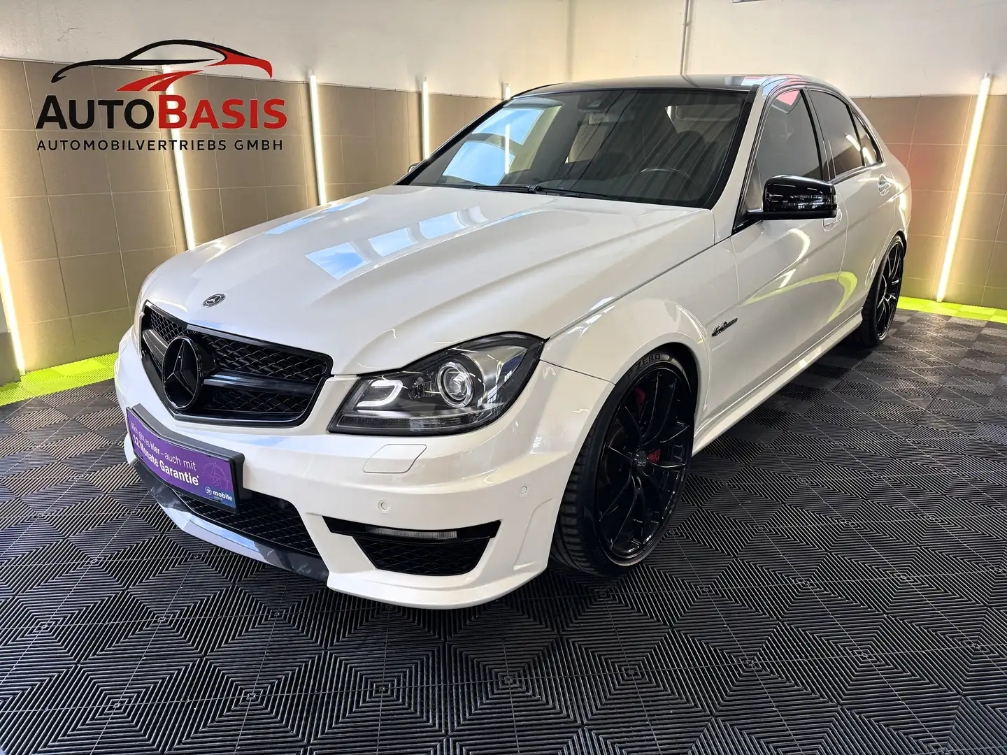 Mercedes-Benz C 63 AMG C 63 AMG 6.2 V8 Performance Designo/HK/Carbon/KW Weiß - 1