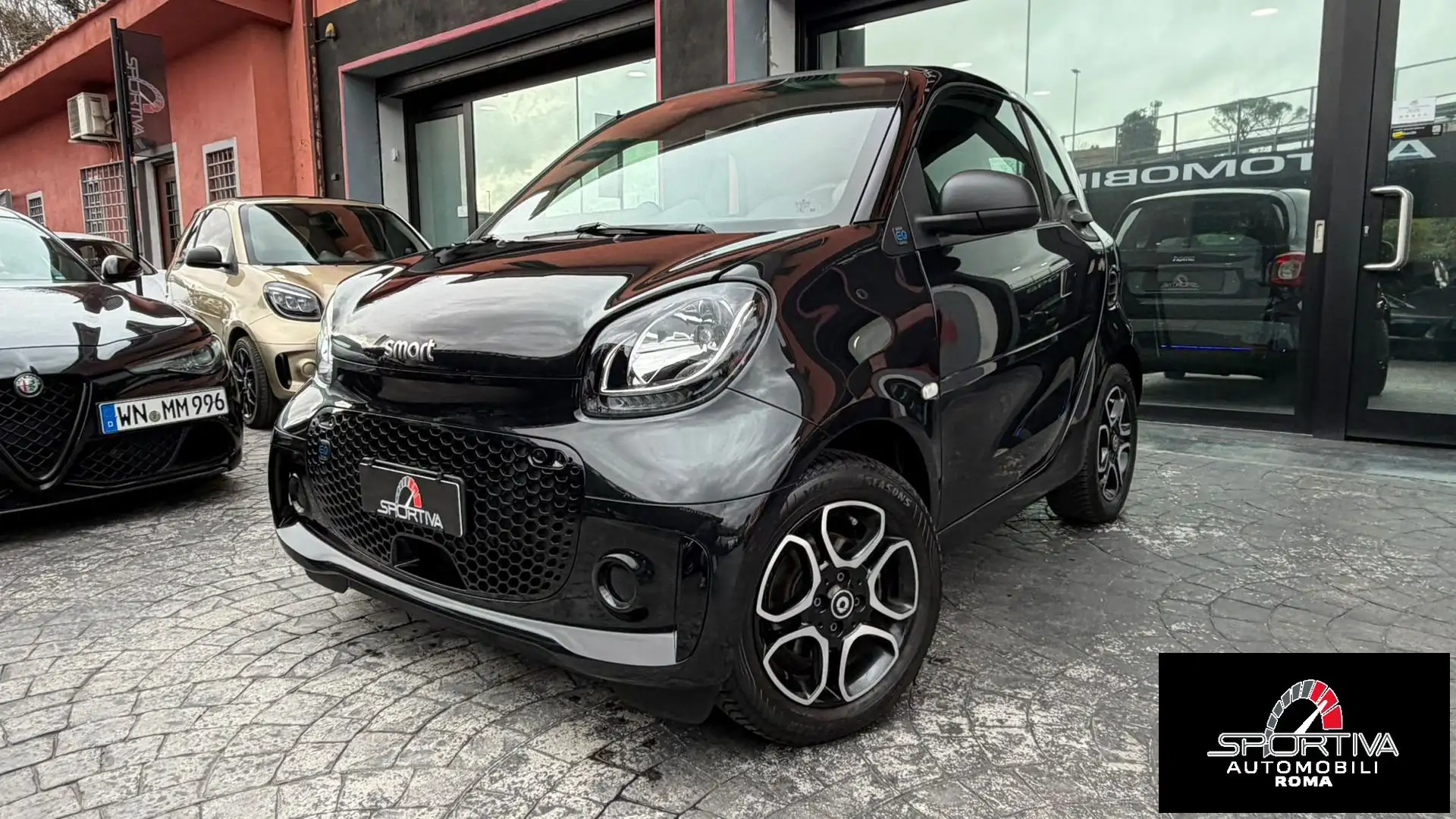 smart forTwo RATA MENSILE 203,00 EURO EQ 60kW prime Schwarz - 1