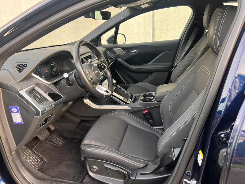 Jaguar I-Pace EV400 AWD — photo 12