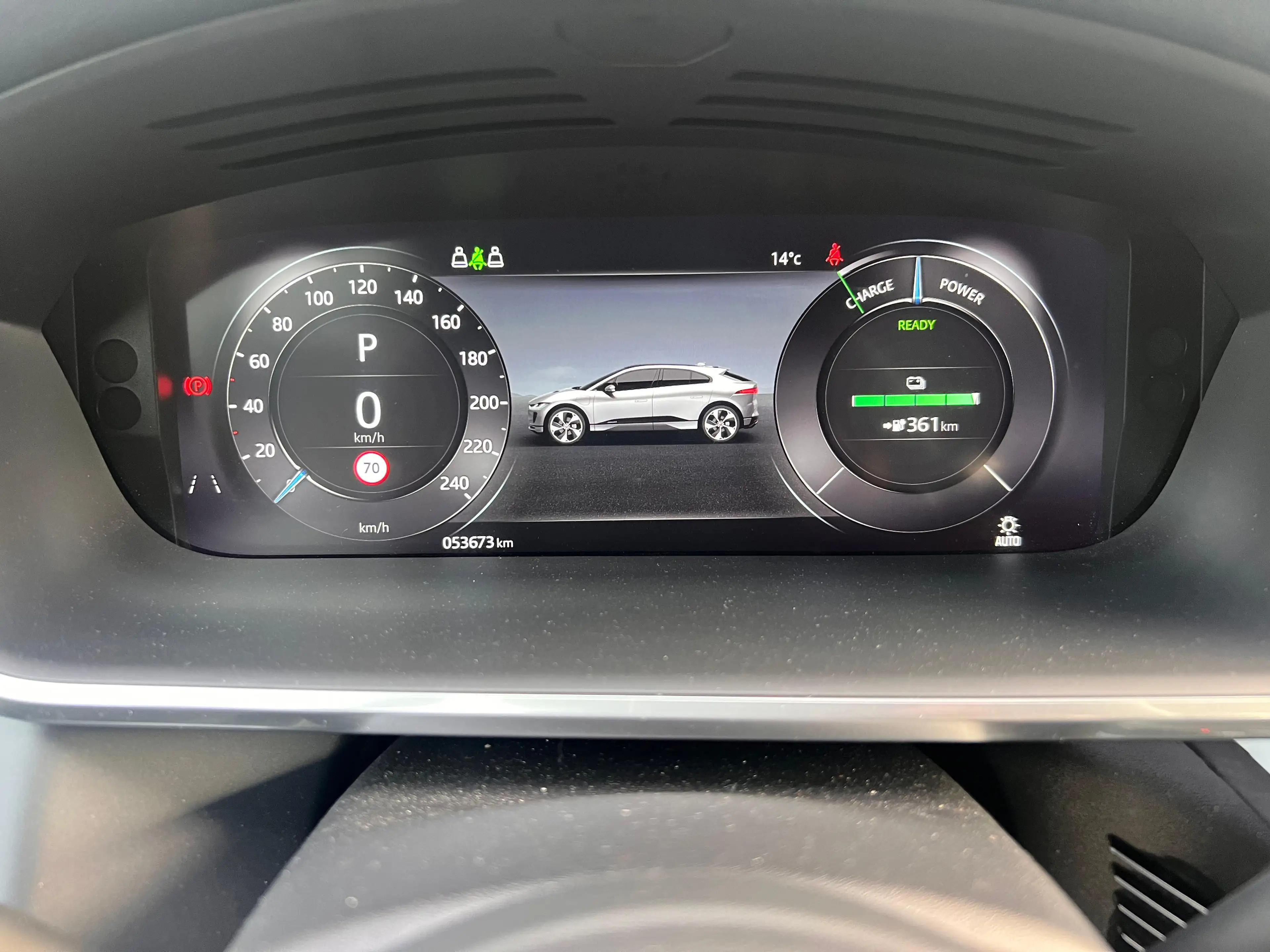 Jaguar I-Pace EV400 AWD — photo 10