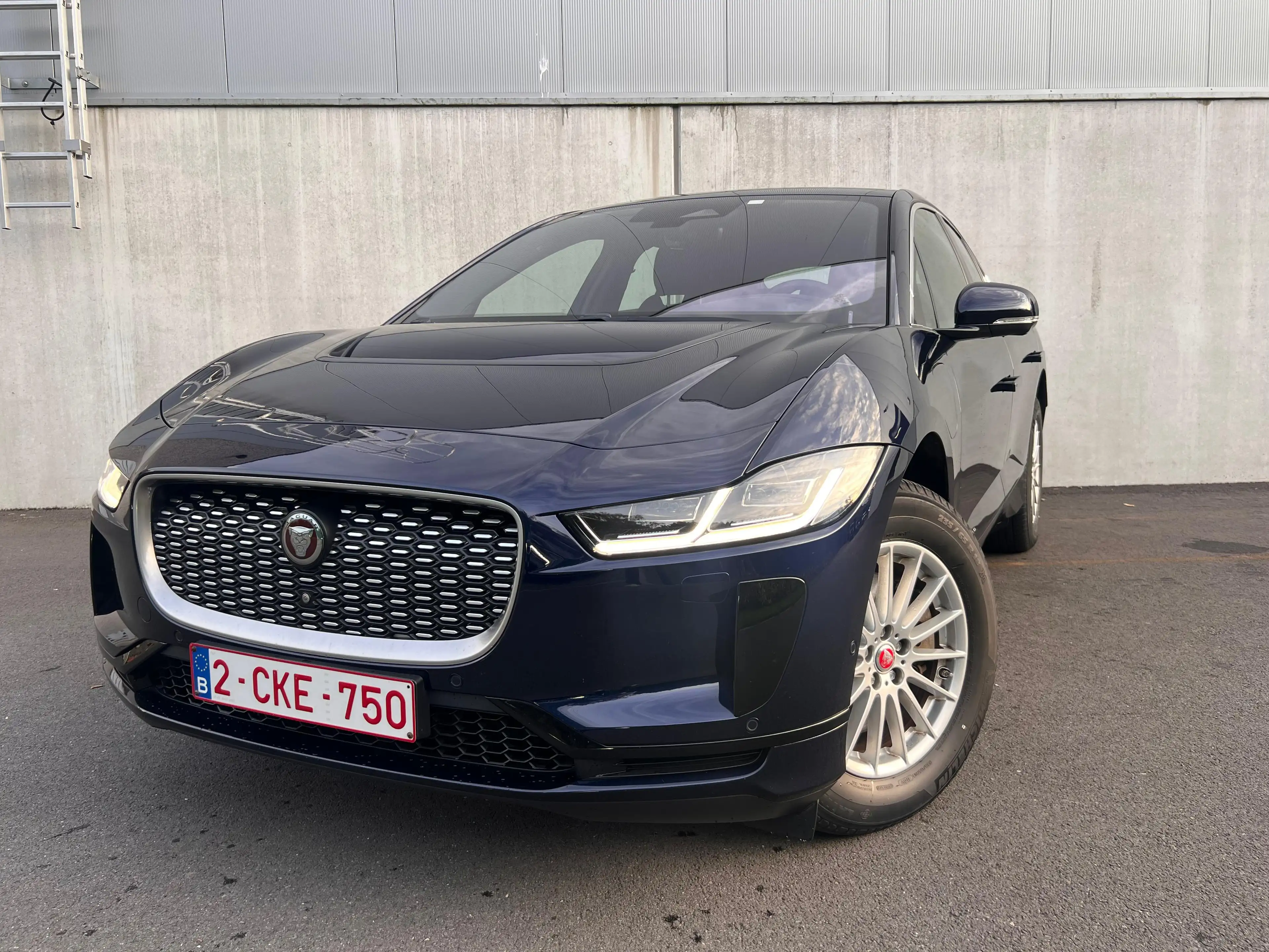 Jaguar I-Pace EV400 AWD