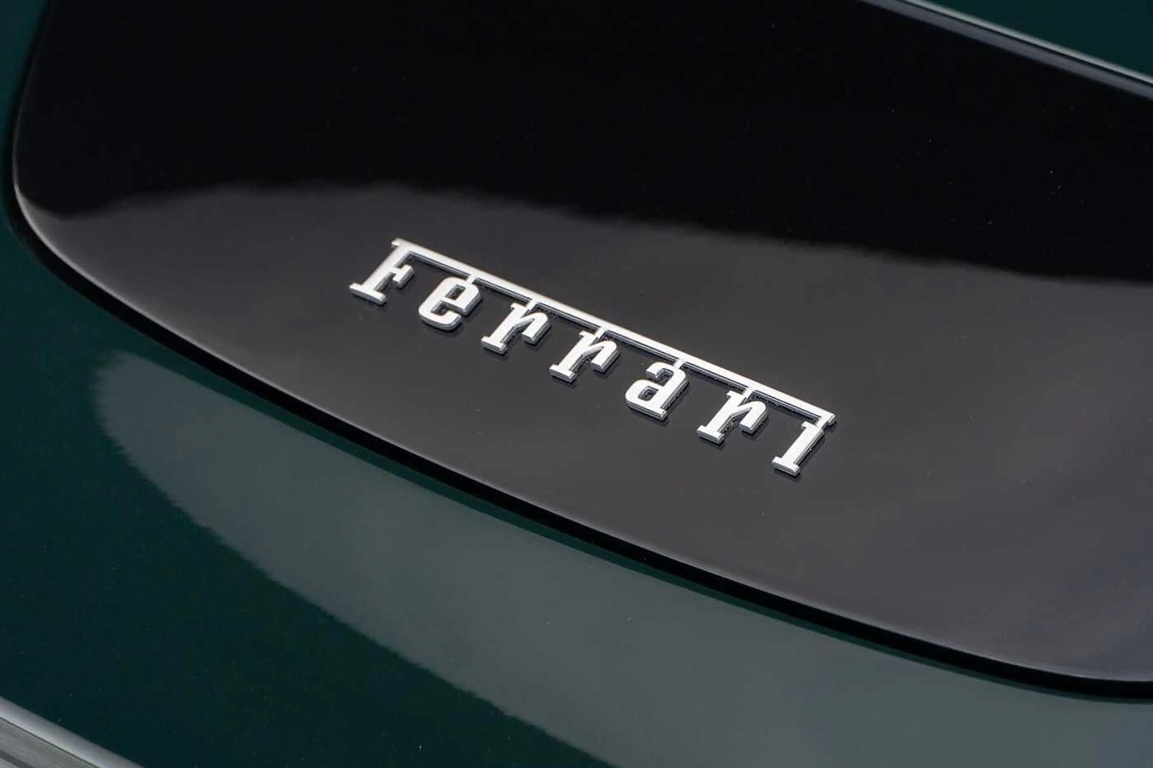 Ferrari Roma Spider Classic Color Verdi Daytona Seats JBL Sound — photo 10