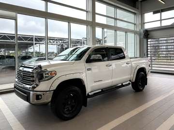 4x4 Crewmax Limited 5.7L LIFTED W/ AFTERMARKET WHEELS