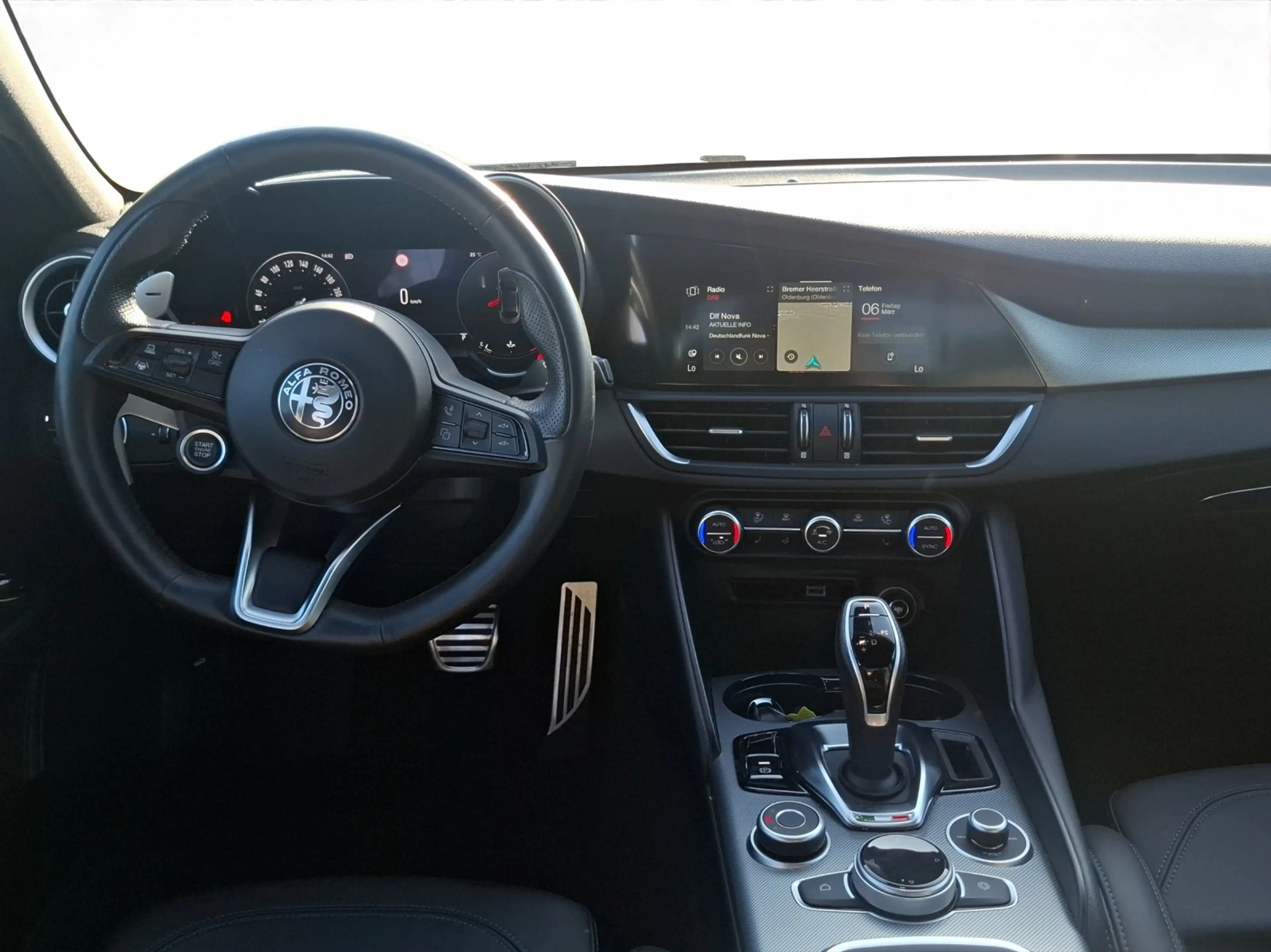 Alfa Romeo Giulia Veloce Q4 2.0 Turbo 16V Kam.+KeyLess+SHZ — photo 14