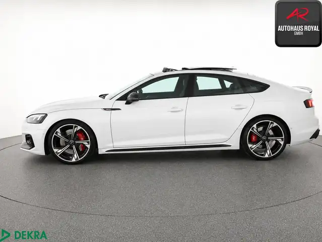 Audi RS5 view 2