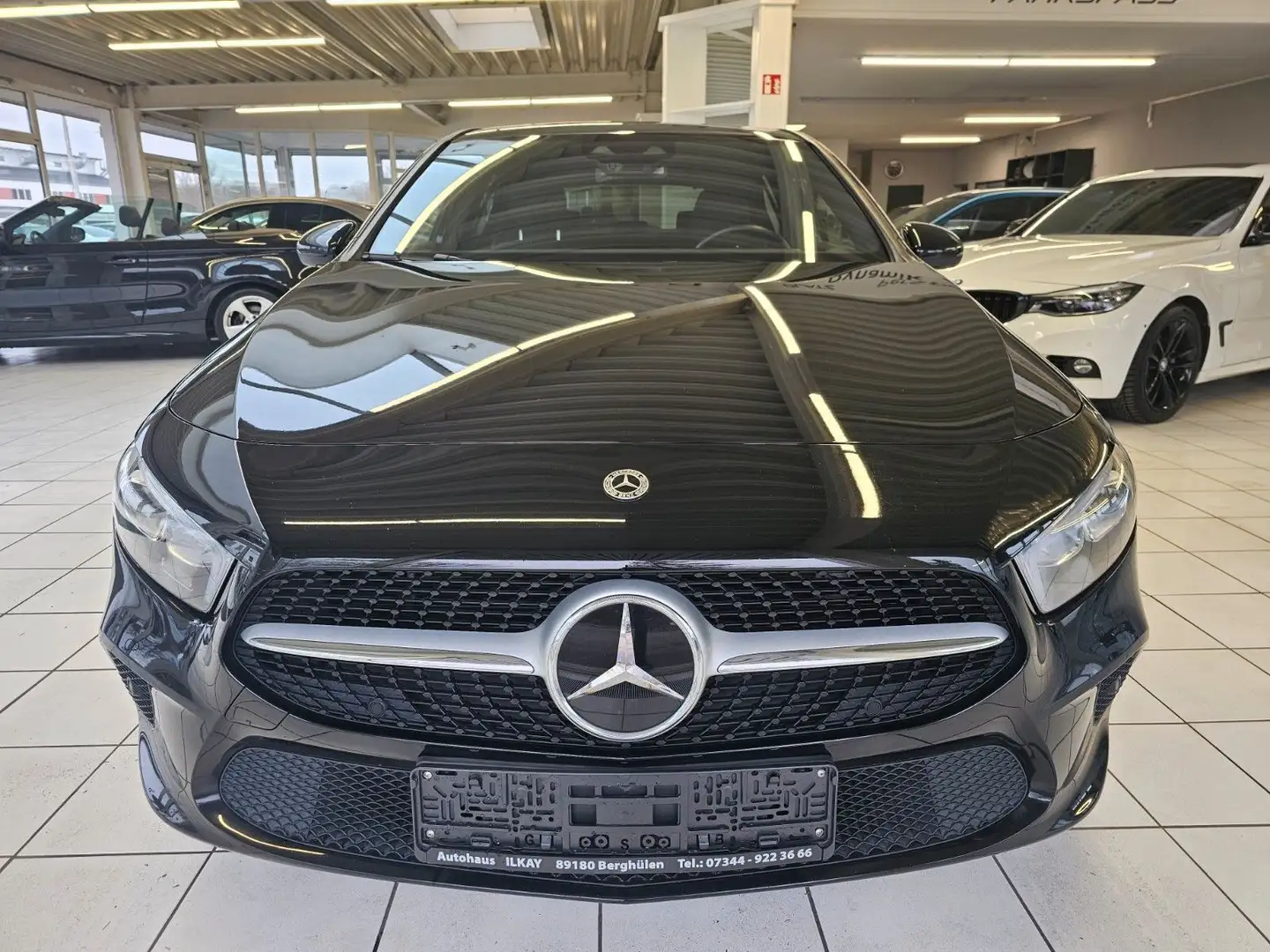 Mercedes-Benz A 200 d AMG-Line, Vollausstattung, Kamera Schwarz - 2