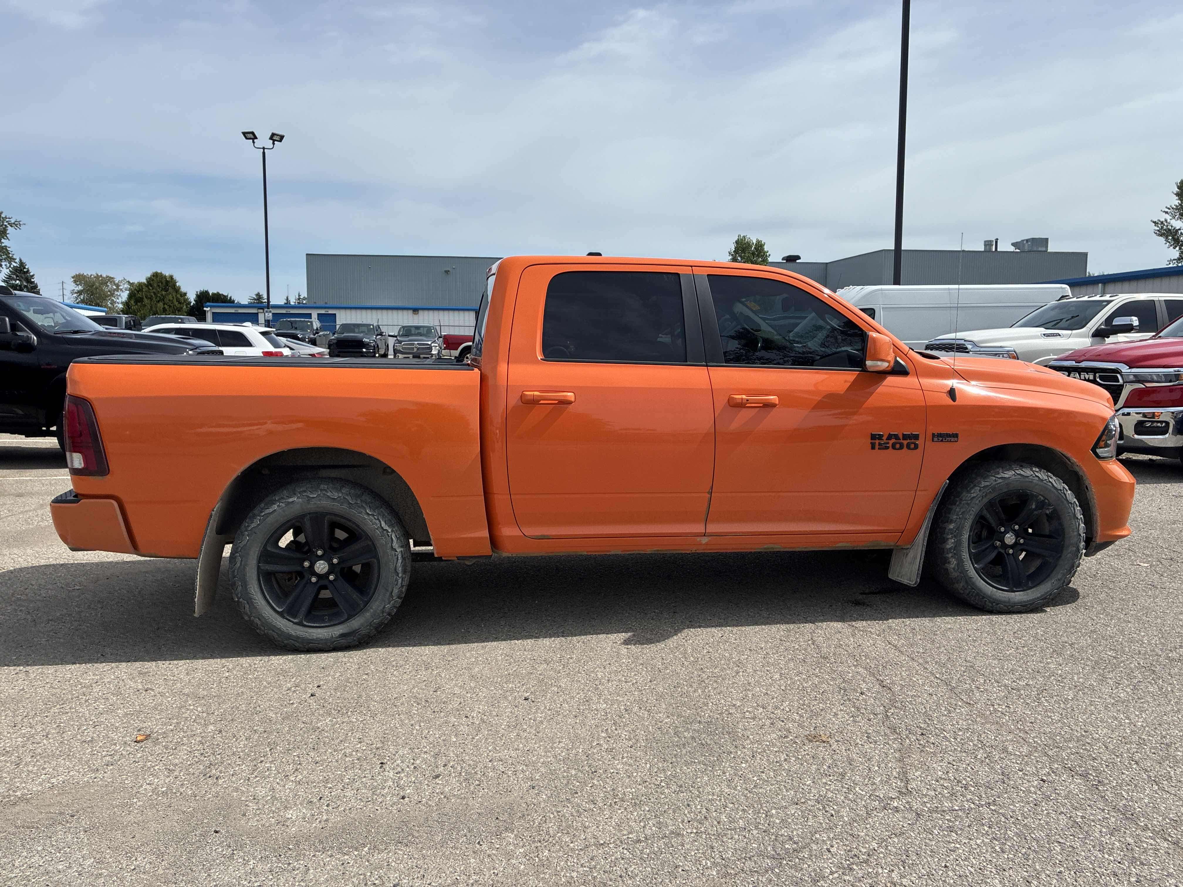 2015 RAM 1500 SPORT | IGNITION ORANGE PKG | COMFORT PKG |SUNROOF — снимка 1