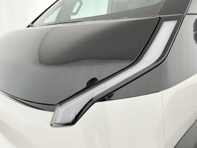 Kia PV5 Cargo view 6