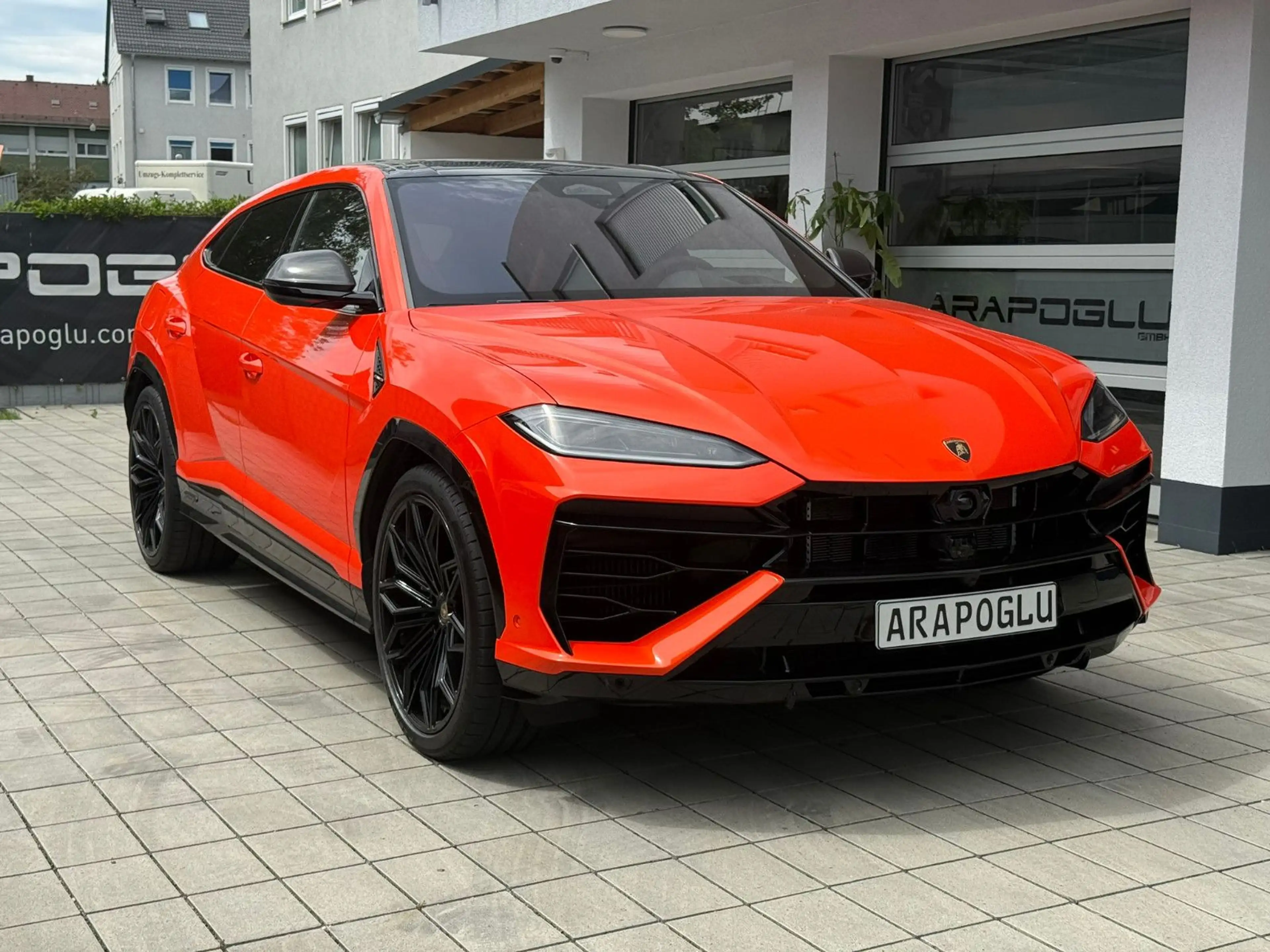 Lamborghini Urus 4.0 V8 SE *BO*AKRA*CARBON*UPE 370K*PANO*TV
