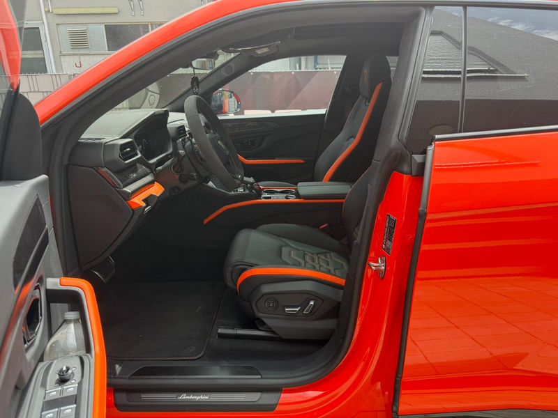 Lamborghini Urus 4.0 V8 SE *BO*AKRA*CARBON*UPE 370K*PANO*TV — photo 15