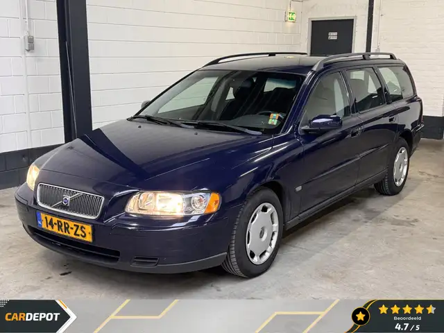 Volvo V70 2.4