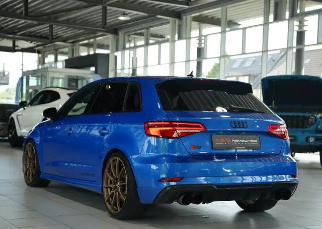Audi S3 view 11
