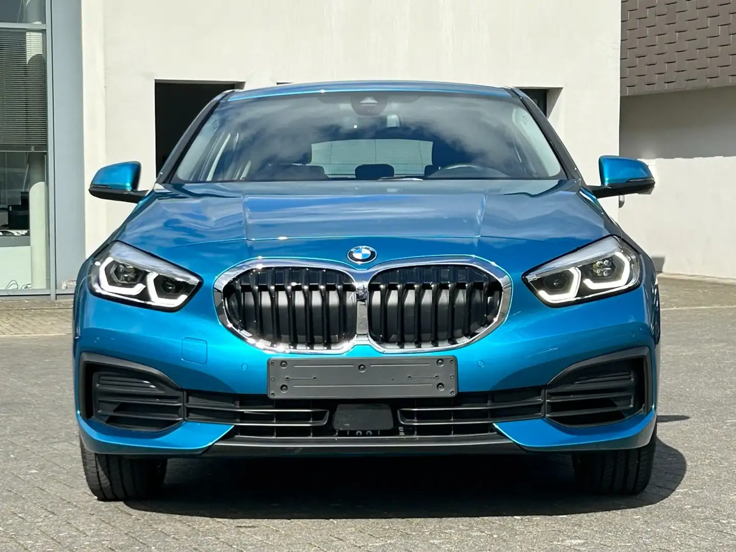 BMW 116 116i Aut. Advantage / Park Assistant / DAB Blau - 2