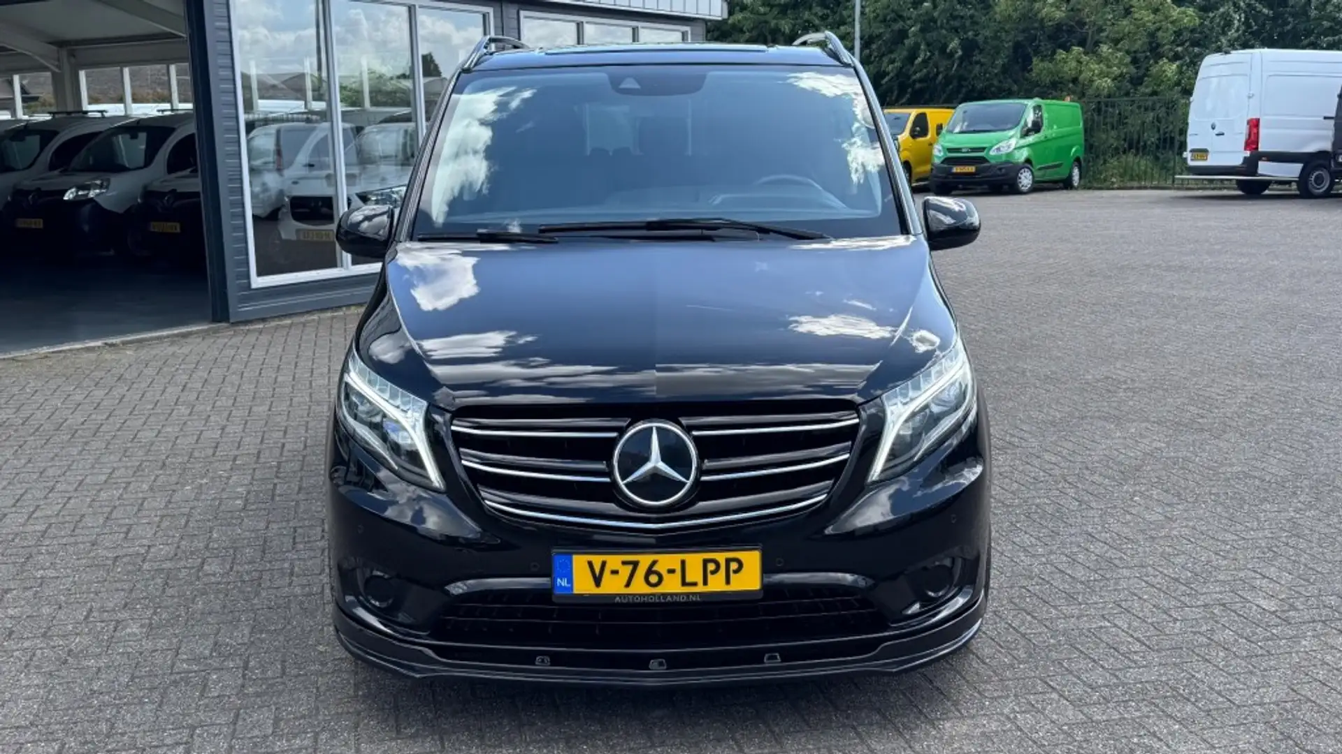 Mercedes-Benz Vito 114 CDI 100KW 136PK DC DUBBELE CABINE BLACK EDITIO Zwart - 2
