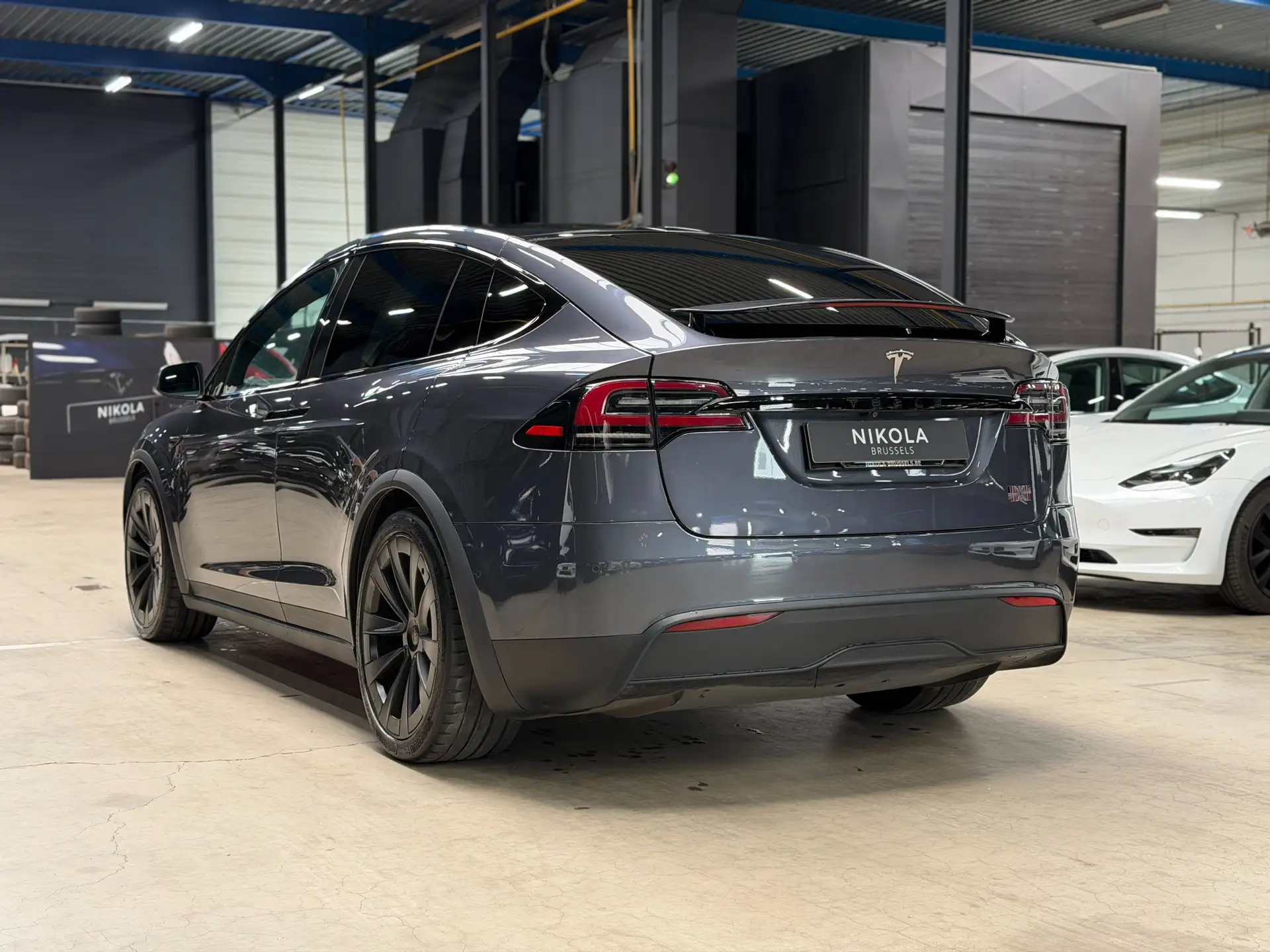 Tesla Model X E 750 kW 2023 건메탈 사진 7