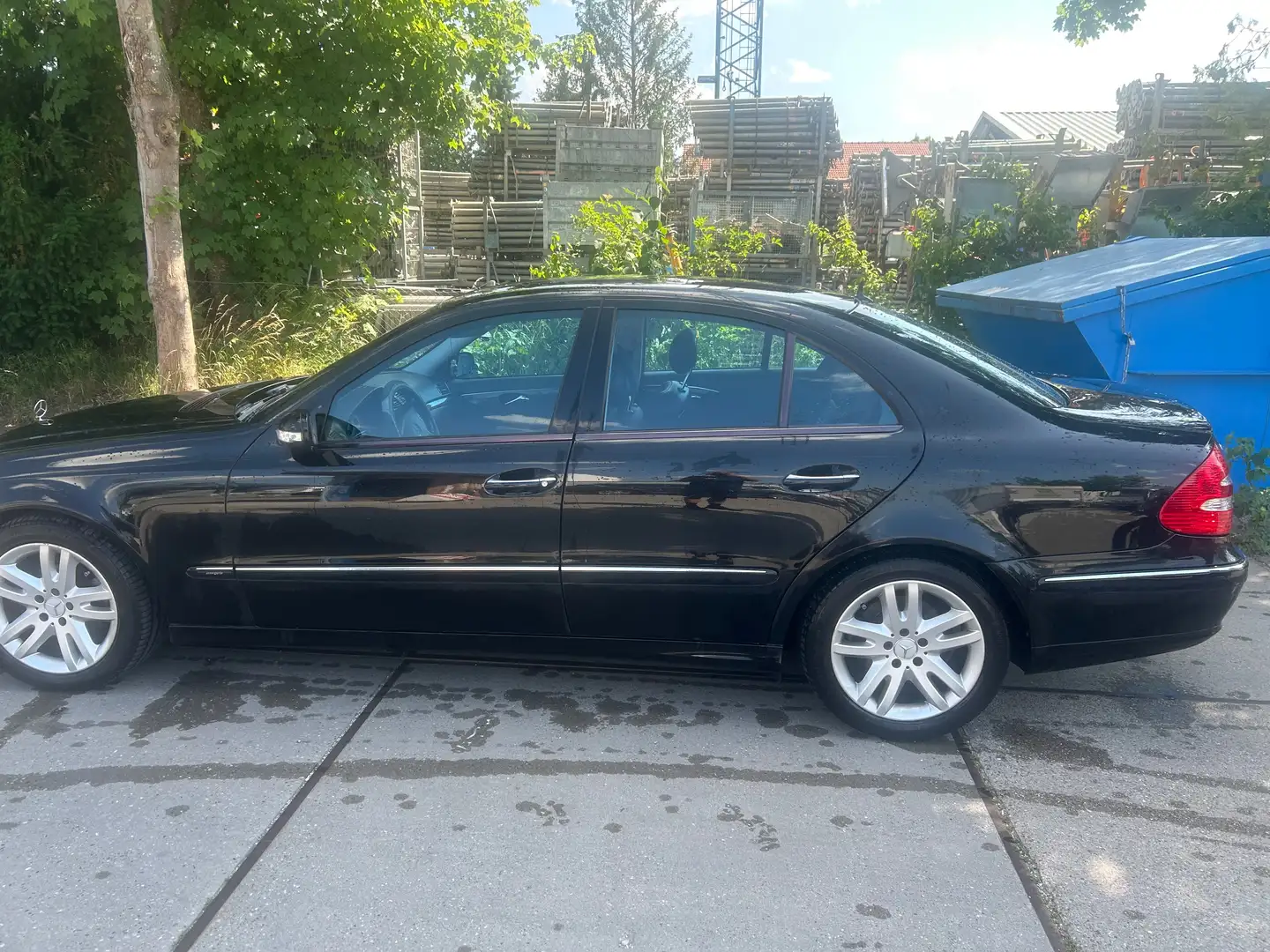 Mercedes-Benz E 270 E 270 CDI Schwarz - 1