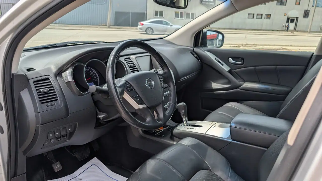 Nissan Murano снимка Nissan Murano