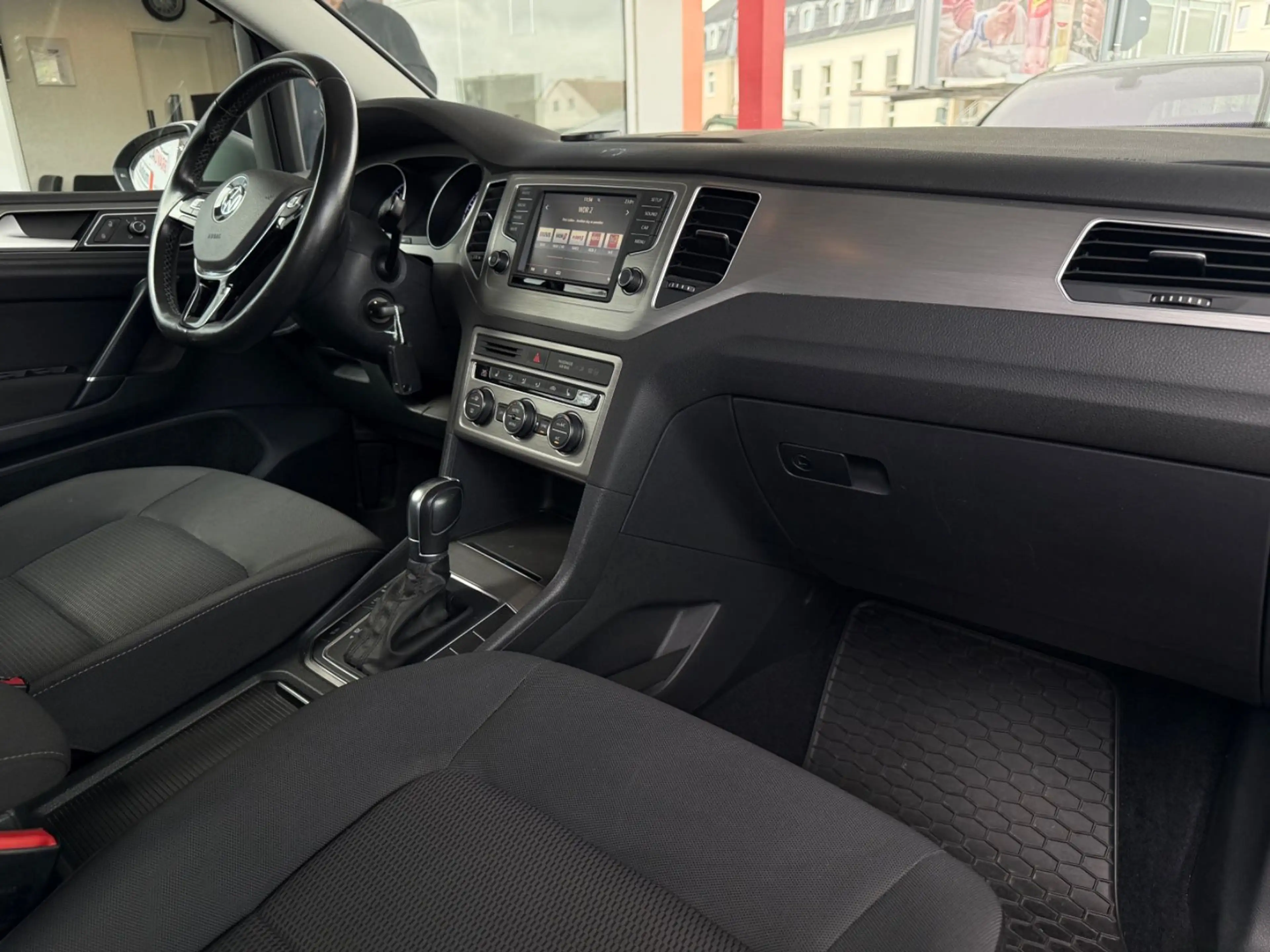Volkswagen Golf Sportsvan VII Comfortline BMT/S&S/AUT./ — photo 10