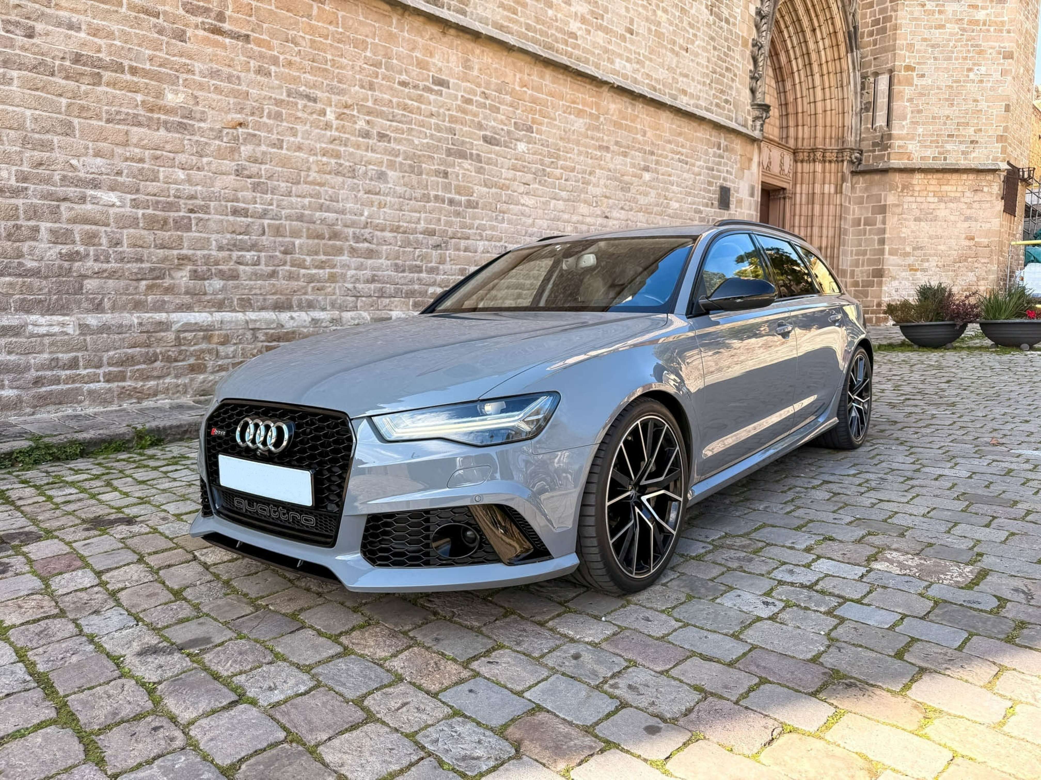 Second hand Audi Rs6 4.0