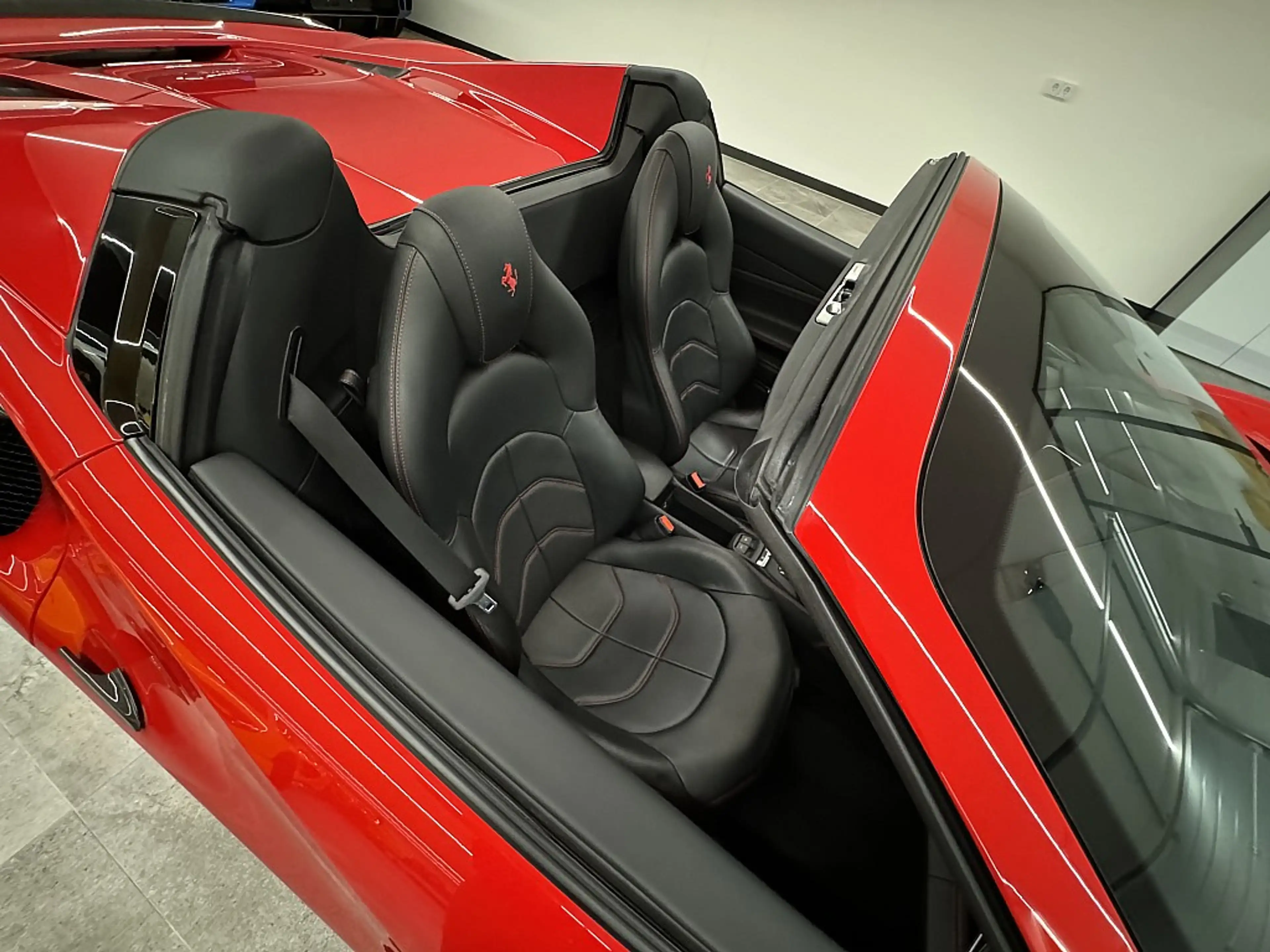 Ferrari 488 Spider Novitec 1 Besitz max. Carbon — photo 4