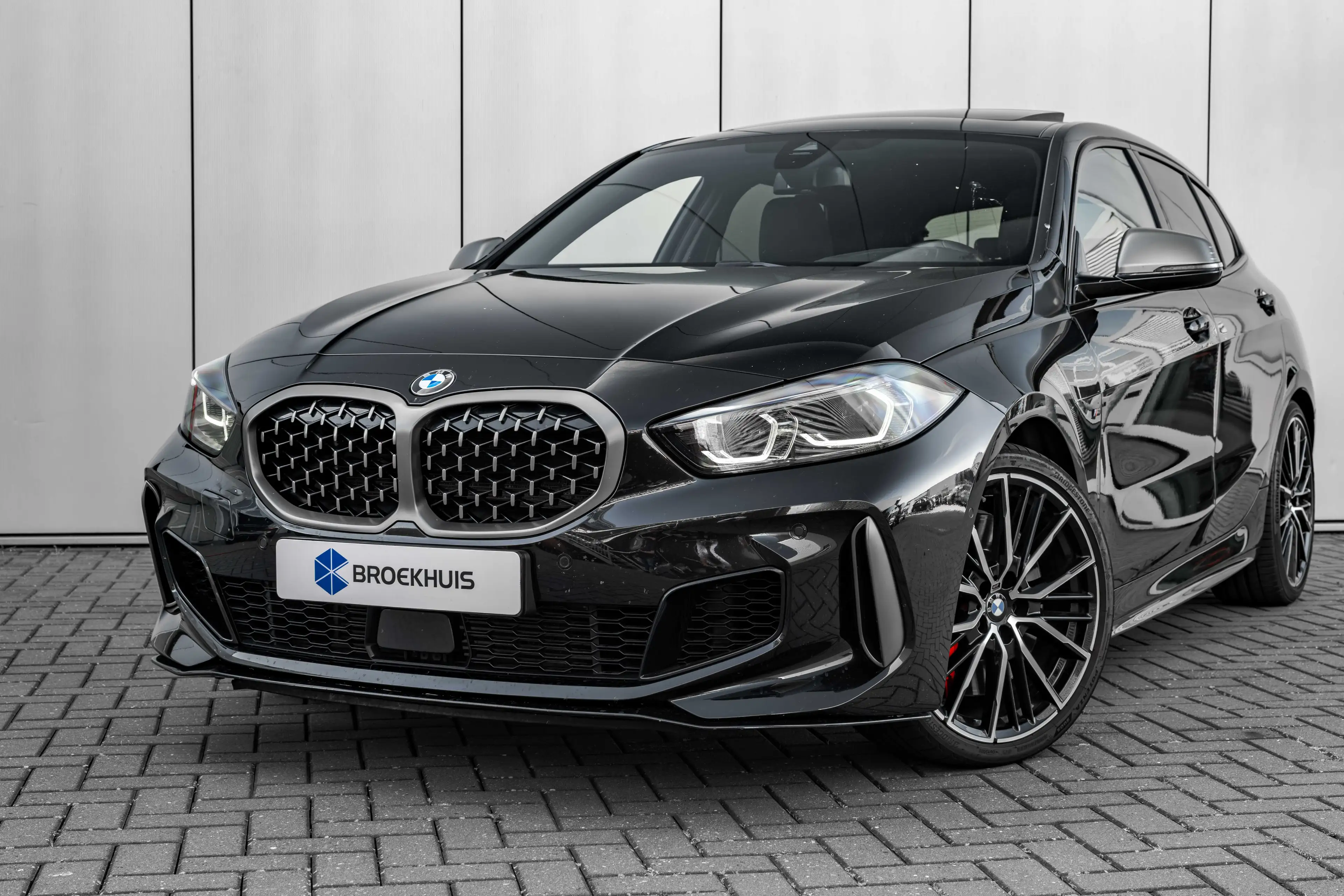 BMW 135 1 Serie M135i xDrive High Executive 306 PK | Panor — photo 6