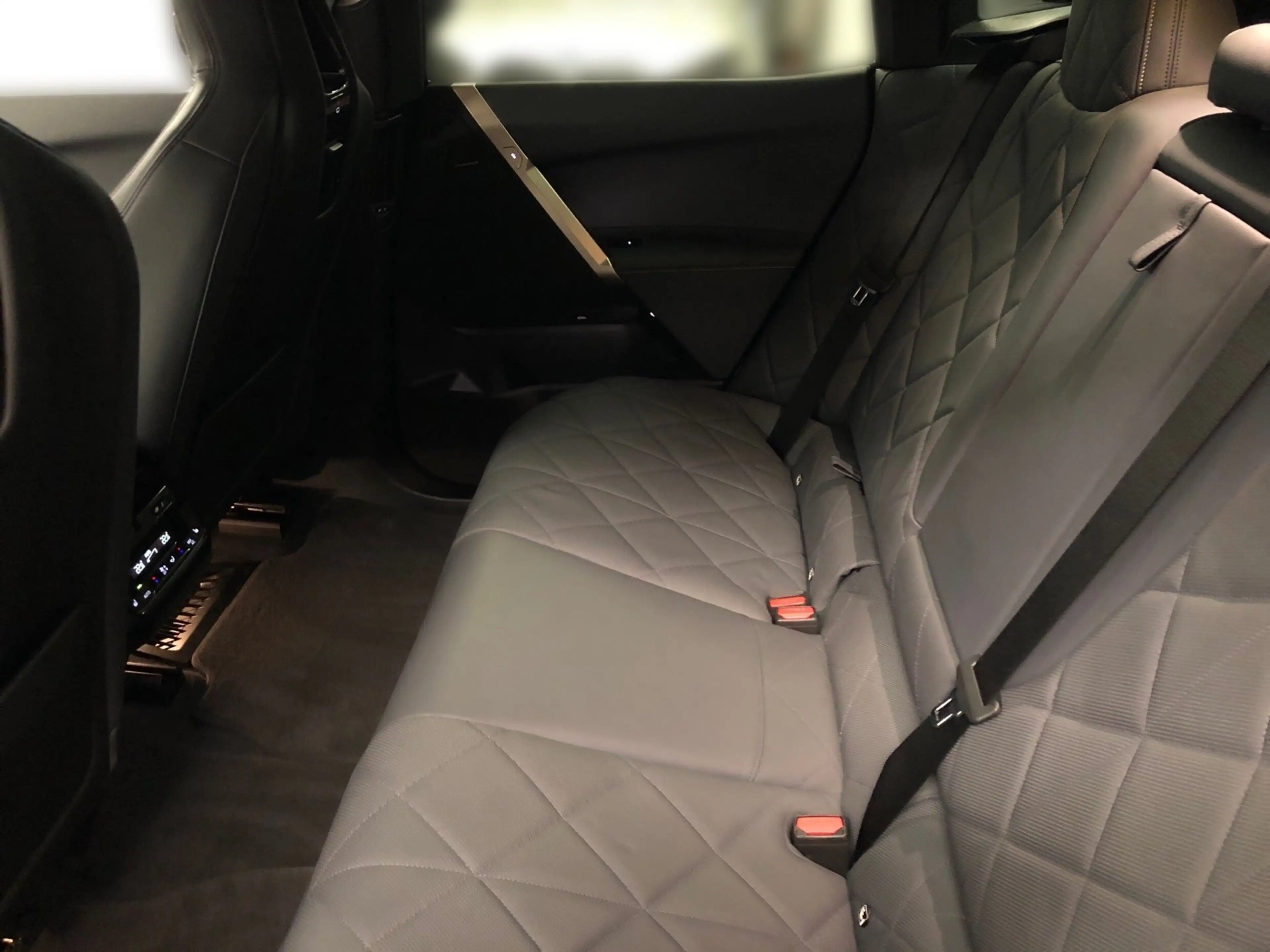 BMW iX xDrive50 AHK*Laser*Suite*Panorama*ACC*360* — photo 11