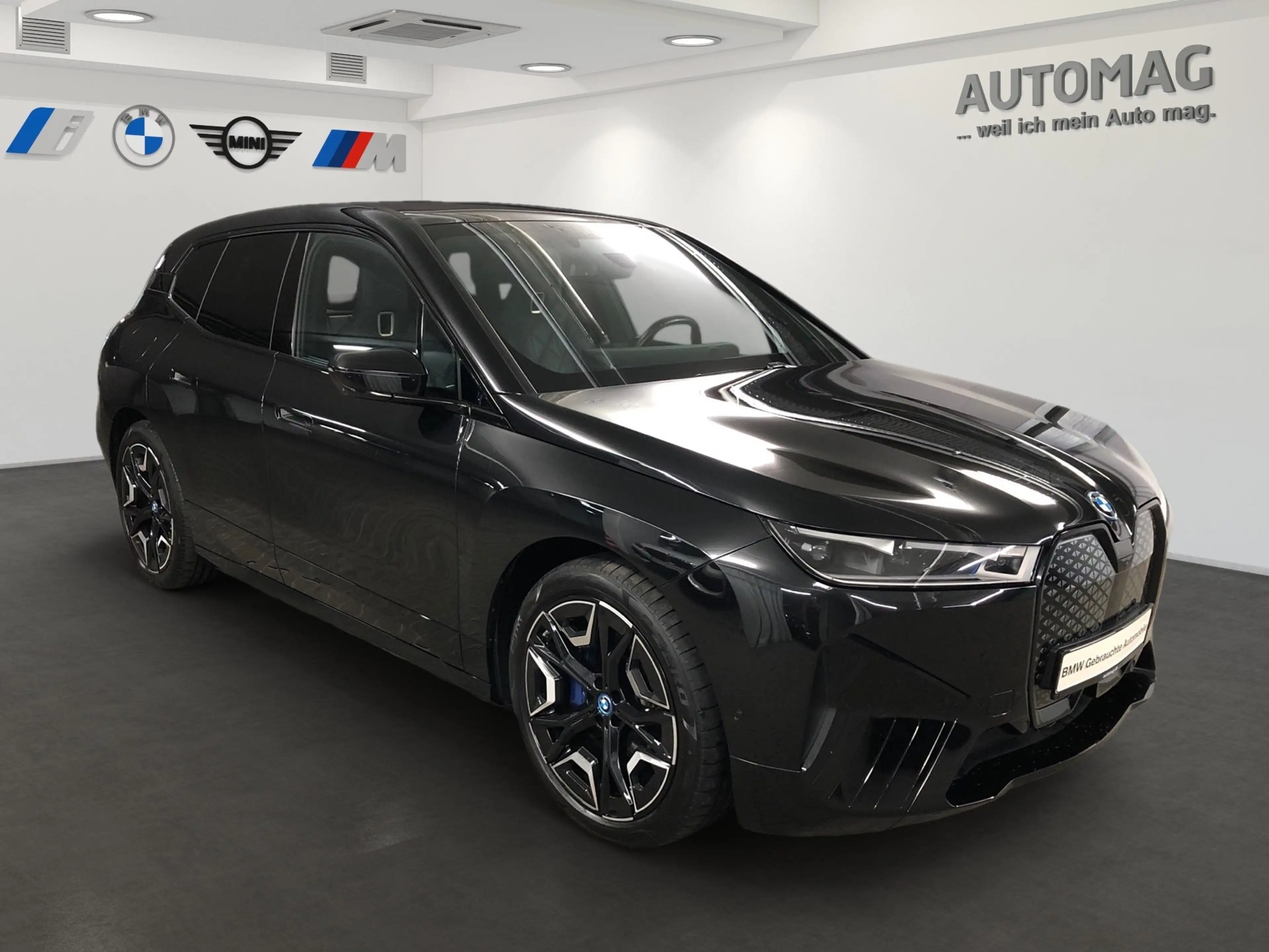 BMW iX xDrive50 AHK*Laser*Suite*Panorama*ACC*360* — photo 2
