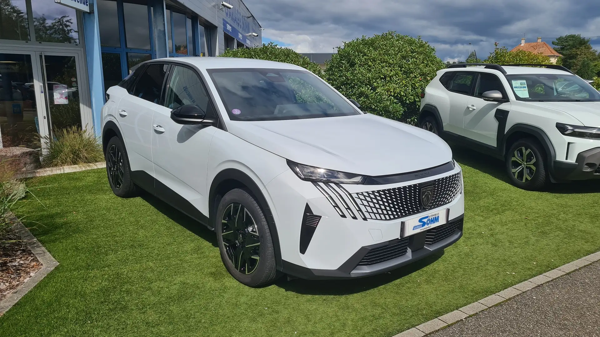 Peugeot 3008 1.2 HYBRID 136CH ALLURE E-DCS6 Wit - 1