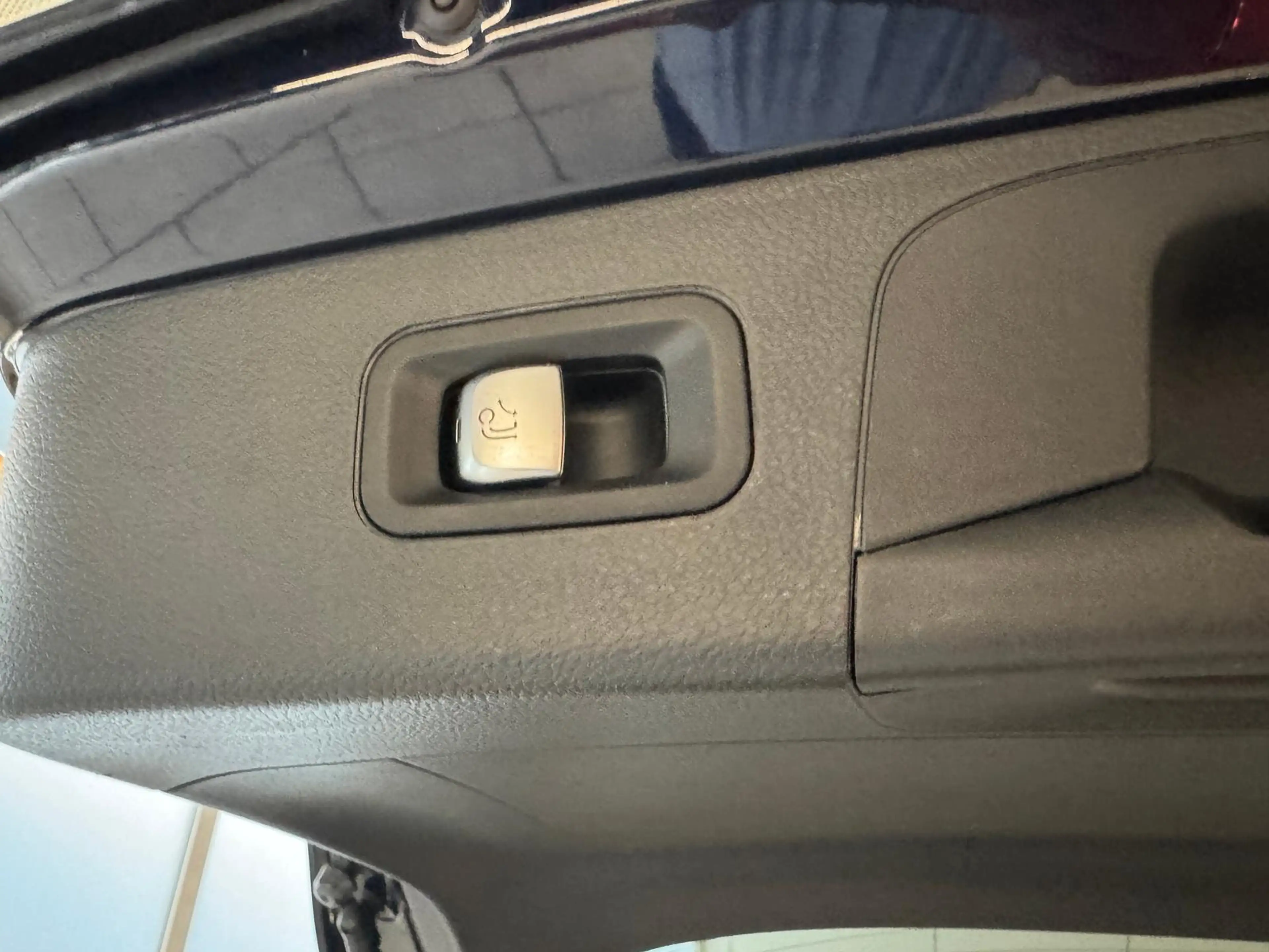 Mercedes-Benz GLC 250 4-Matic - AMG/ACC/360/AHK — photo 13