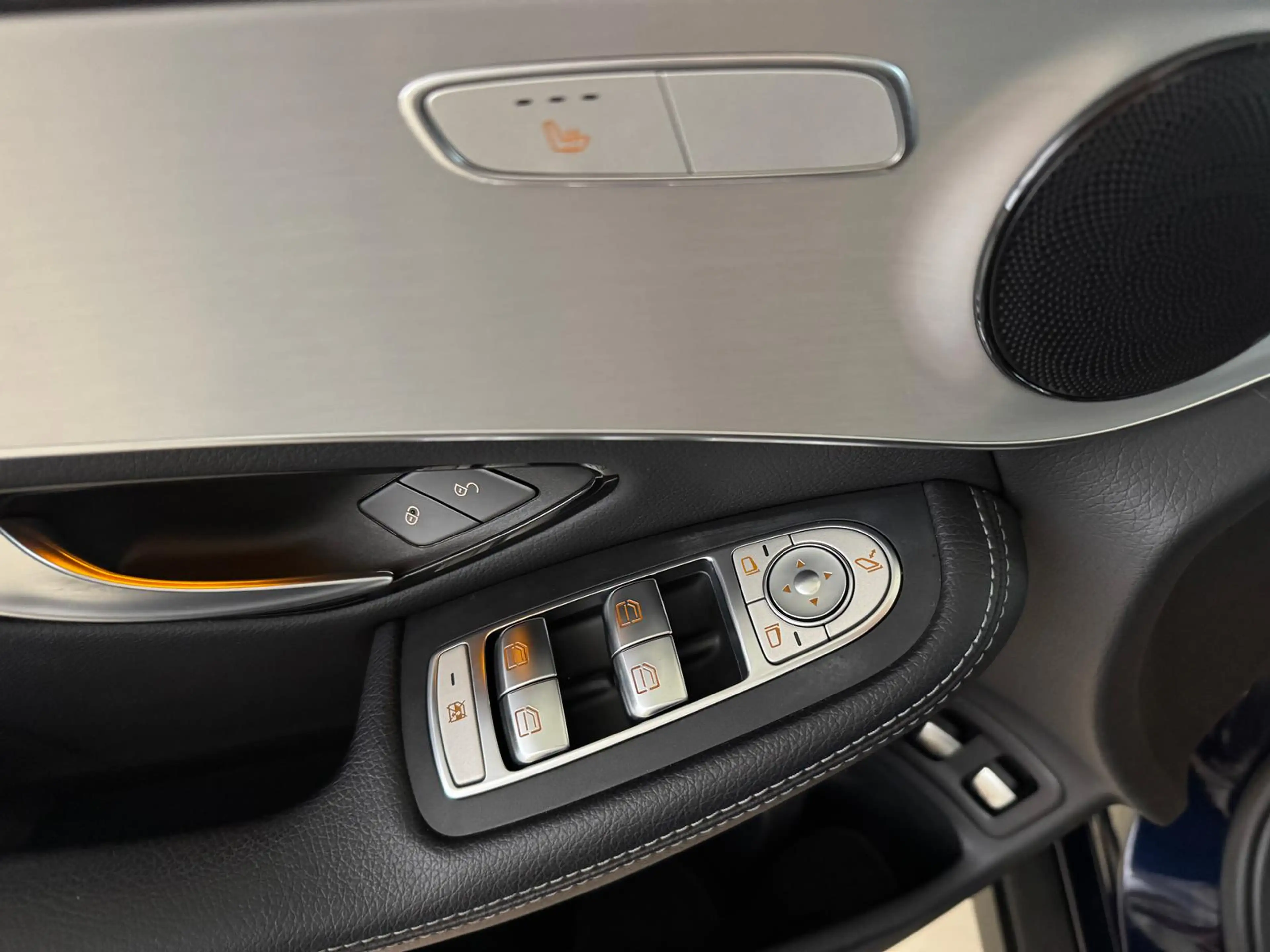 Mercedes-Benz GLC 250 4-Matic - AMG/ACC/360/AHK — photo 7