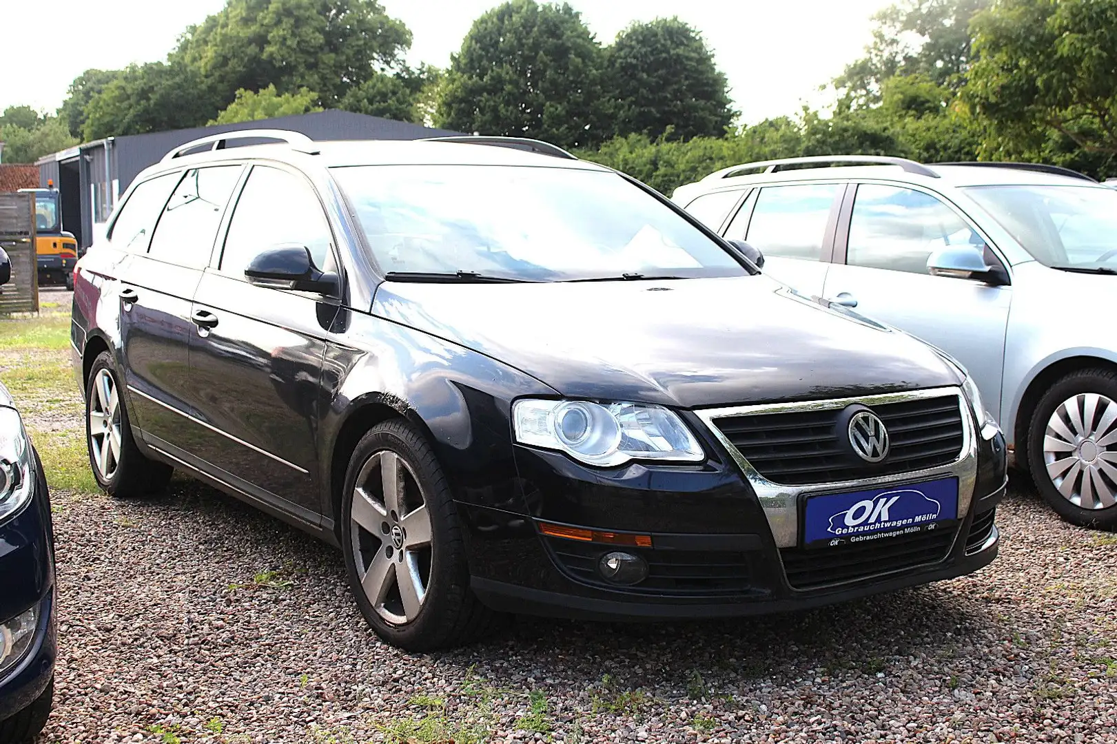 Volkswagen Passat Variant Passat*S.Heft*SHZ*Klima*Tempo*Navi*ZMS geräusch* Schwarz - 1