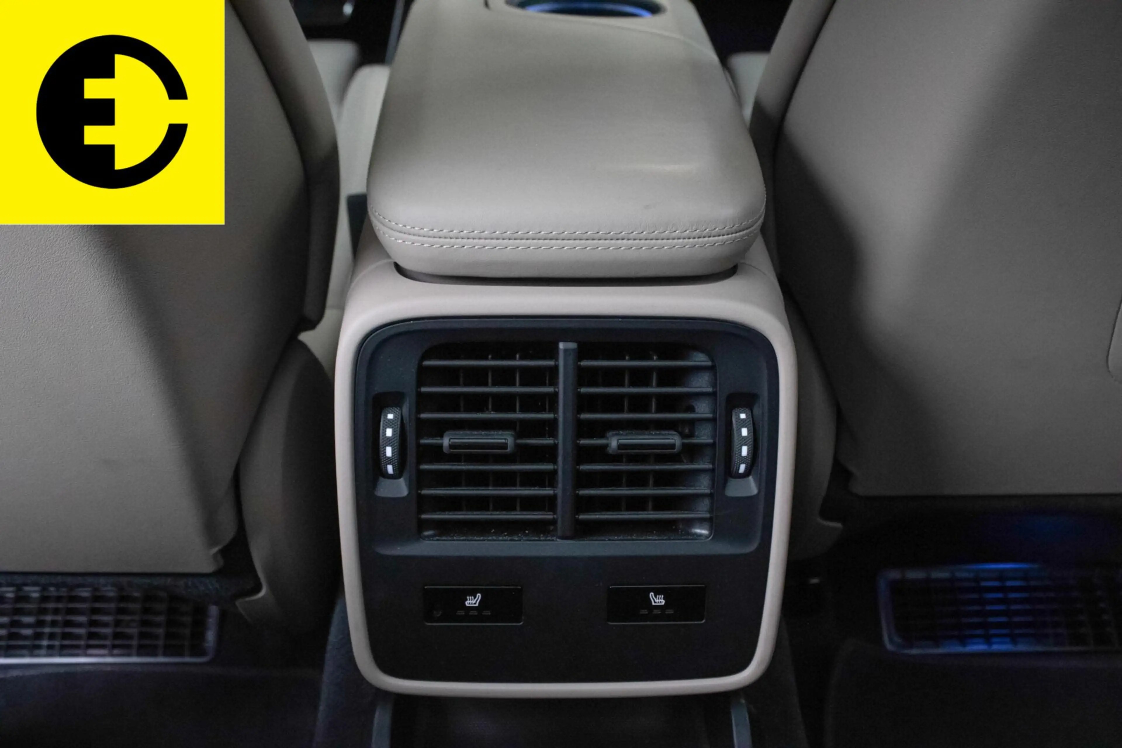 Porsche Taycan Cross Turismo Turbo 93 kWh | SOH 92.6% |Sportchron — photo 11