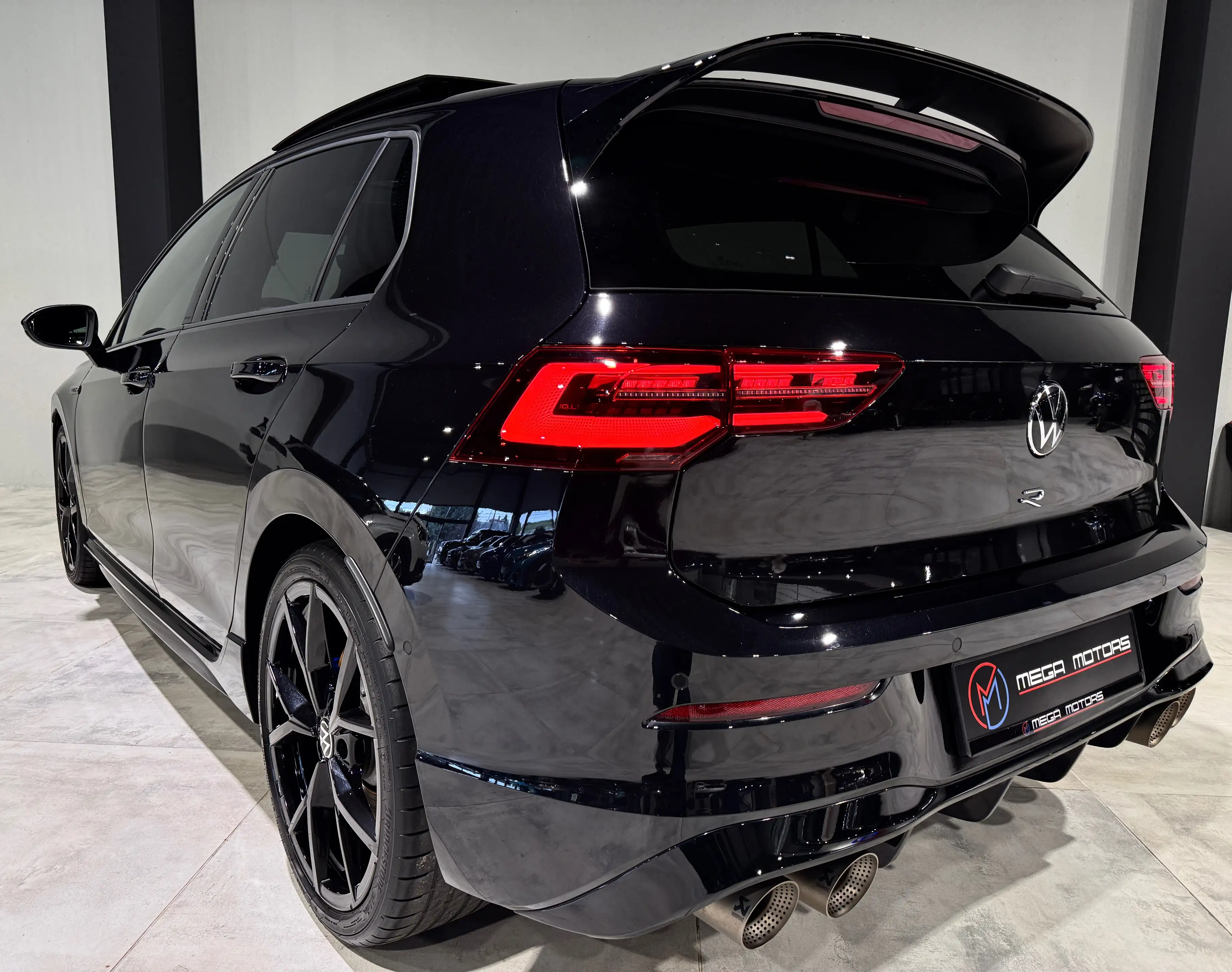 Volkswagen Golf R 320CV !! FULL FULL OPTS !! UTiLiTAiRE !! TVA - BTW — photo 2