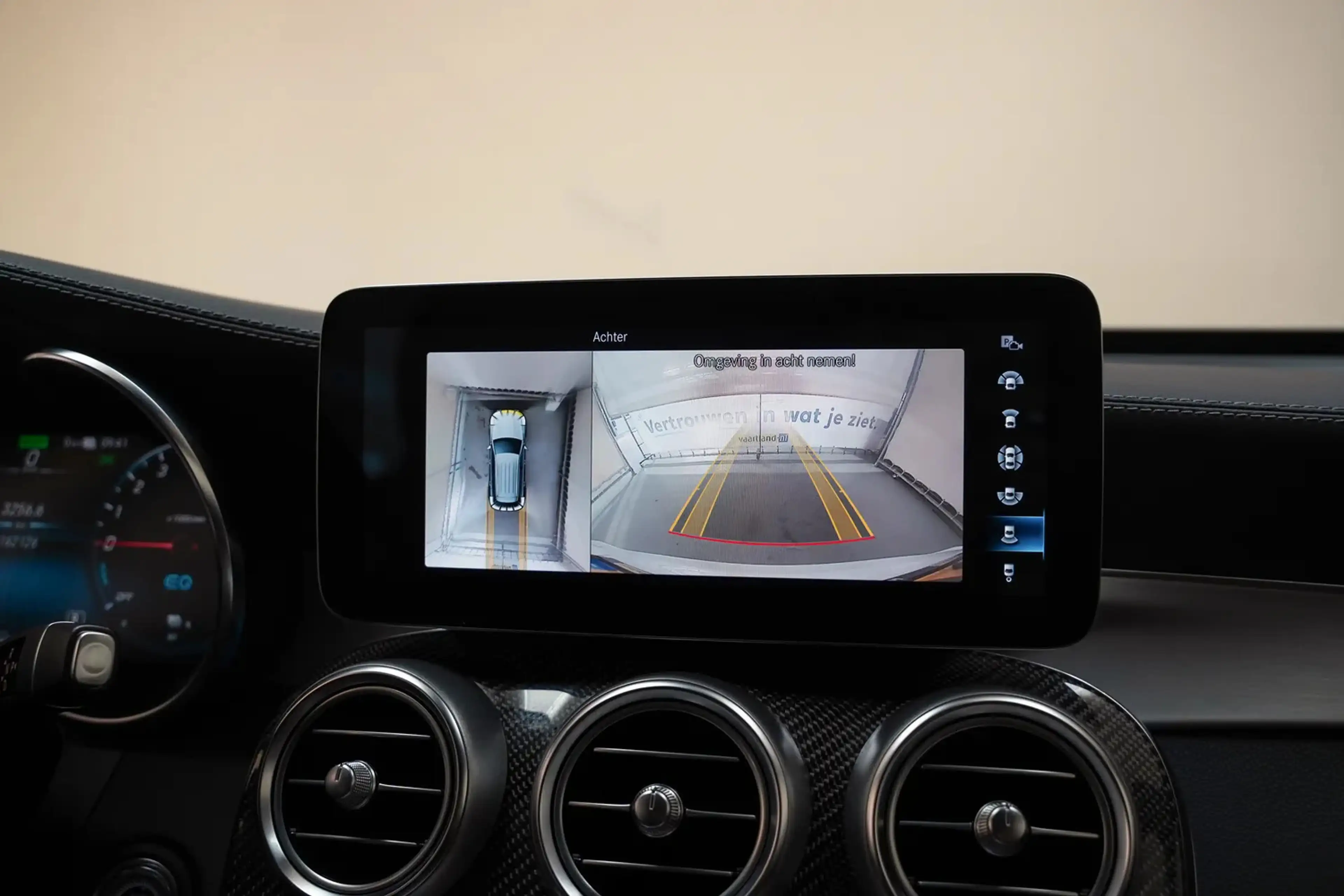 Mercedes-Benz GLC 300 300e 4MATIC AMG Line Premium Night Aut. [ Panorama — photo 10