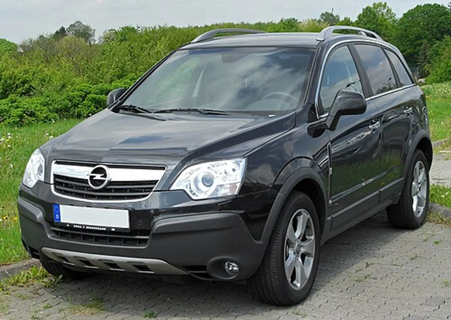 Opel Antara Antara 2.4 Edition Schwarz - 1