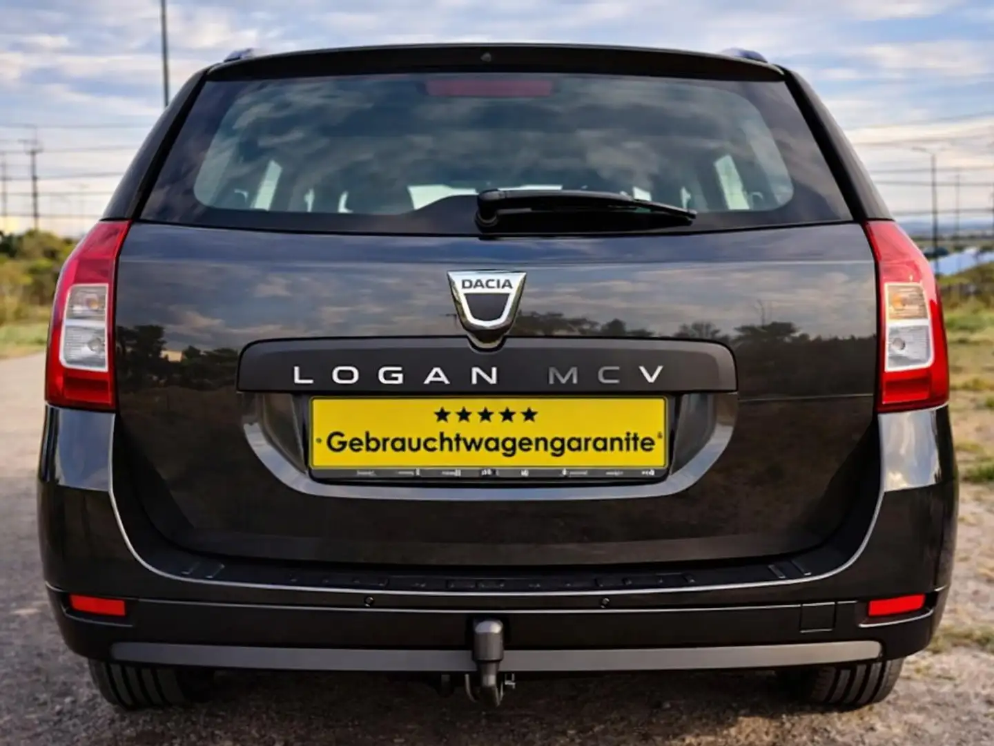 Dacia Logan Laureate Schwarz - 1