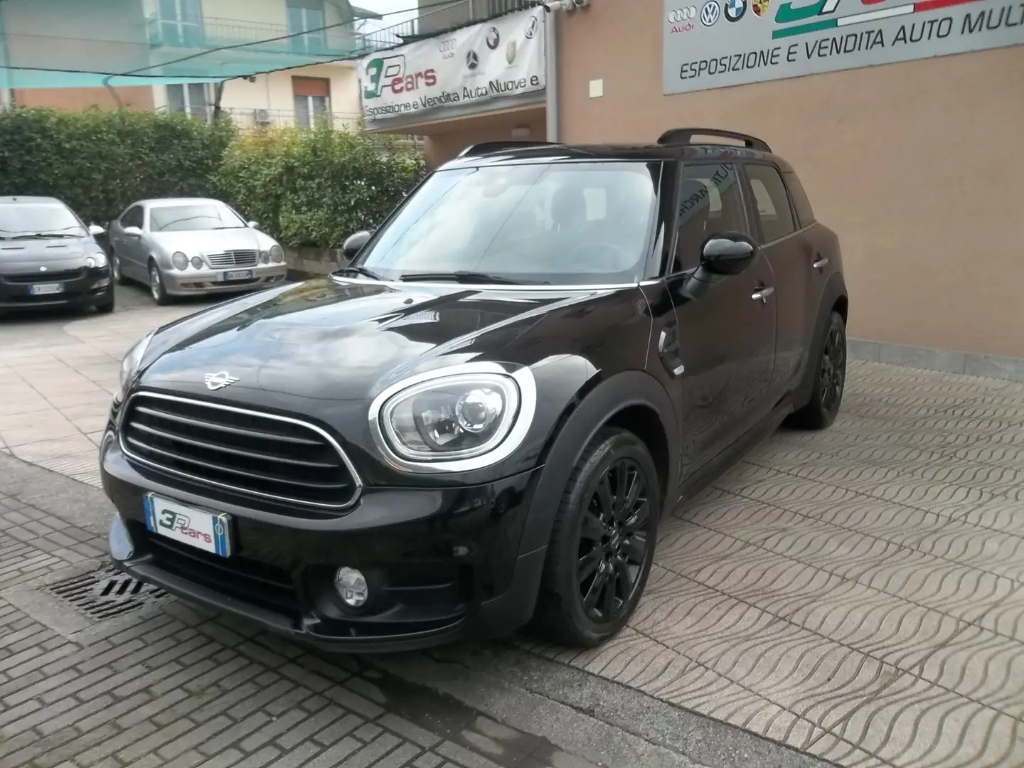 MINI One D Countryman Countryman 1.5D Hype auto 7m Noir - 2