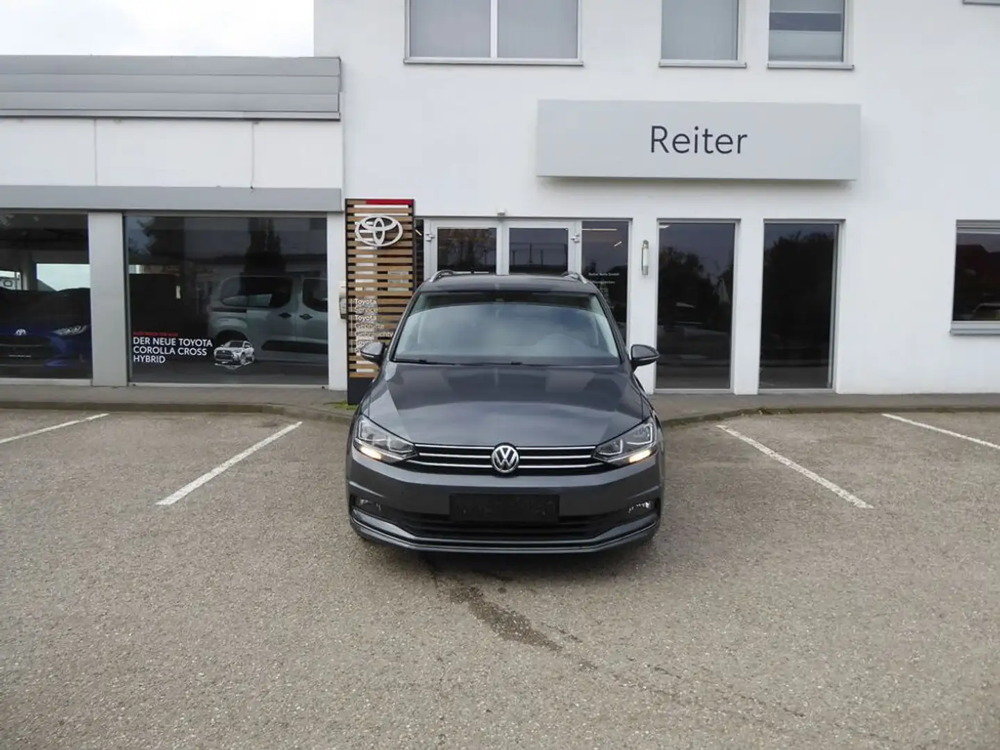 Volkswagen Touran 1,5 TSI Highline *AHK*LEDER*ACC* Grau - 1