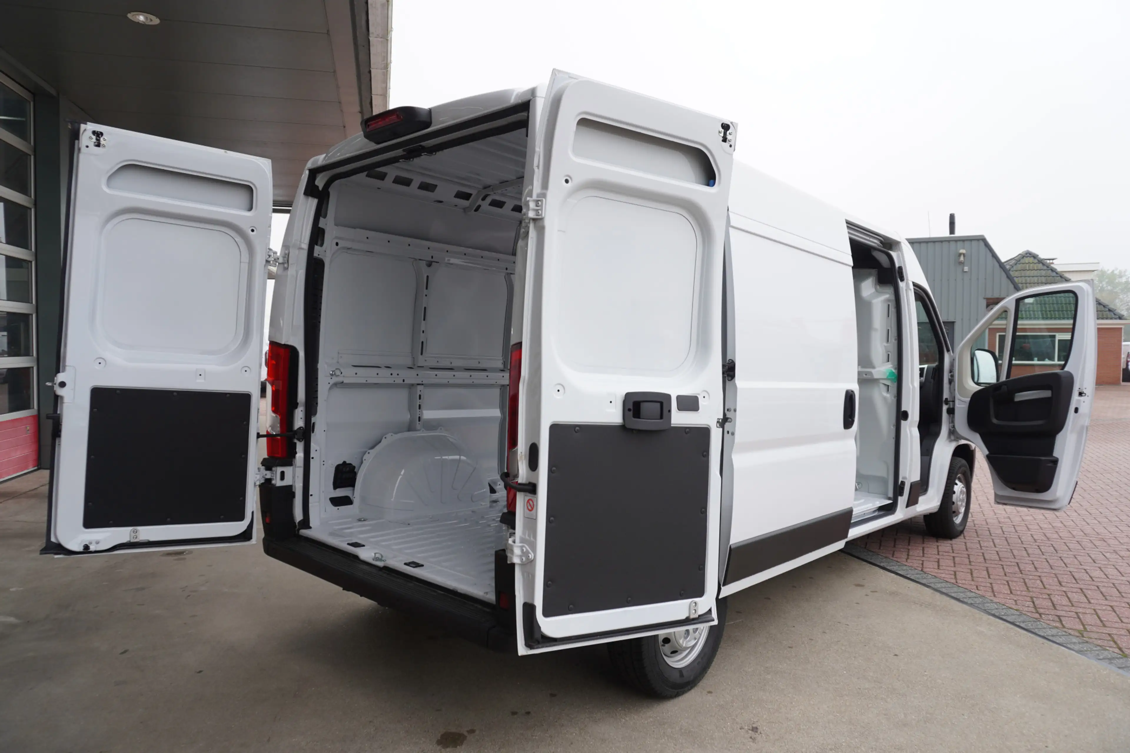 Citroen Jumper 2.2 BlueHDi 140 L3H2 3.5t Airco | Cruise | Apple C — photo 5