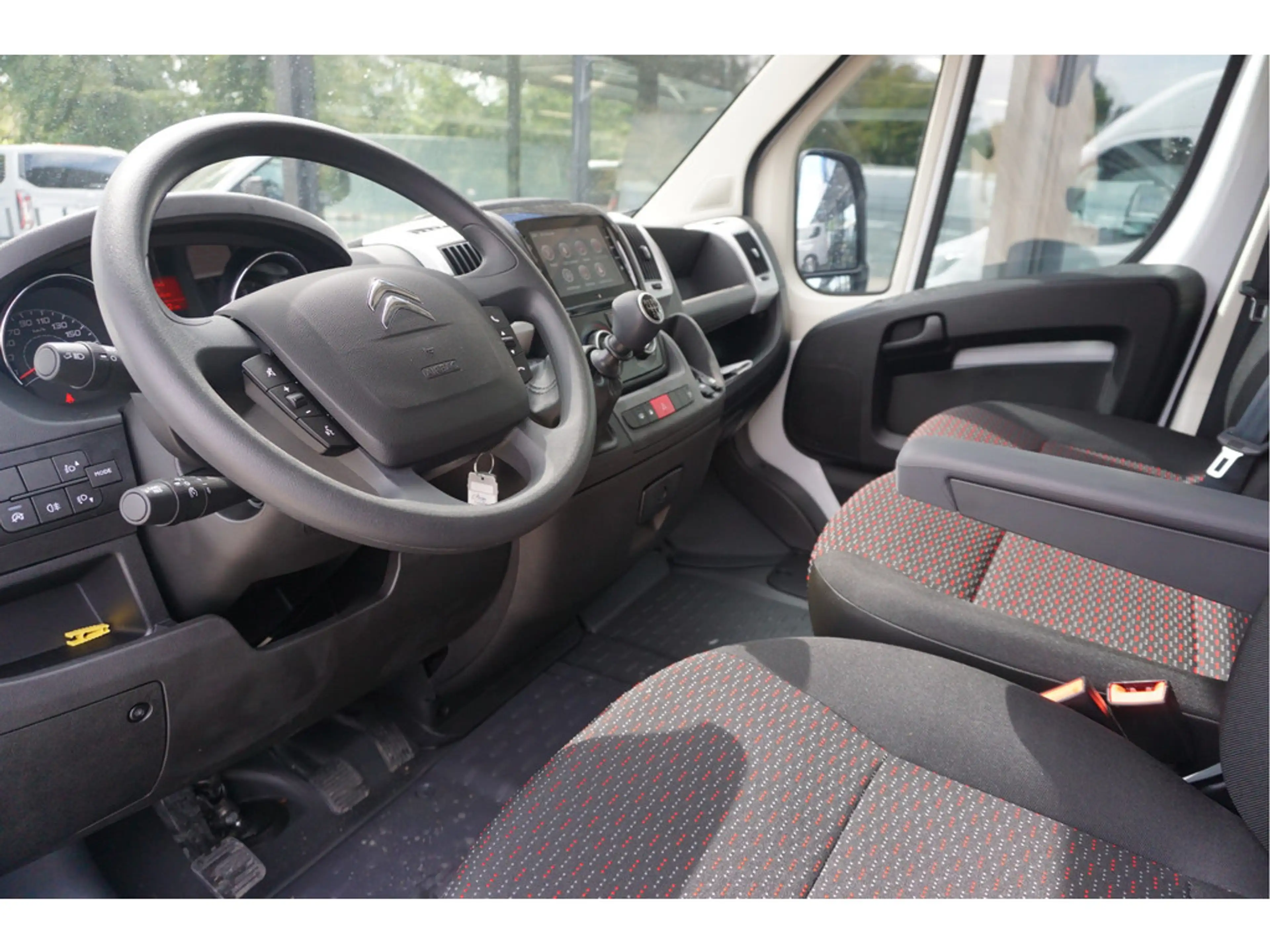 Citroen Jumper 2.2 BlueHDi 140 L3H2 3.5t Airco | Cruise | Apple C — photo 26