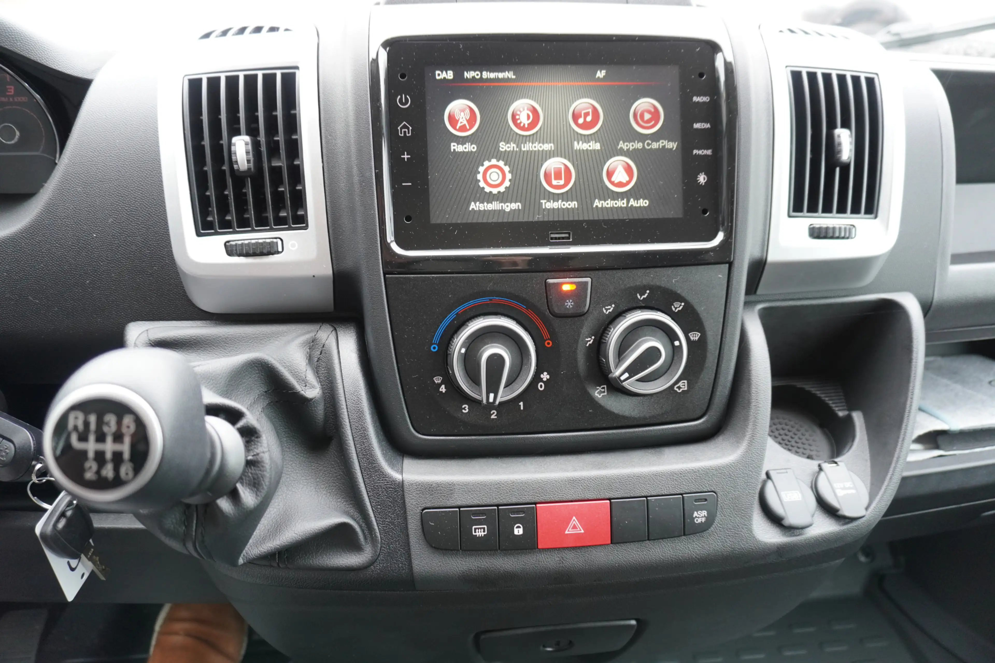 Citroen Jumper 2.2 BlueHDi 140 L3H2 3.5t Airco | Cruise | Apple C — photo 25