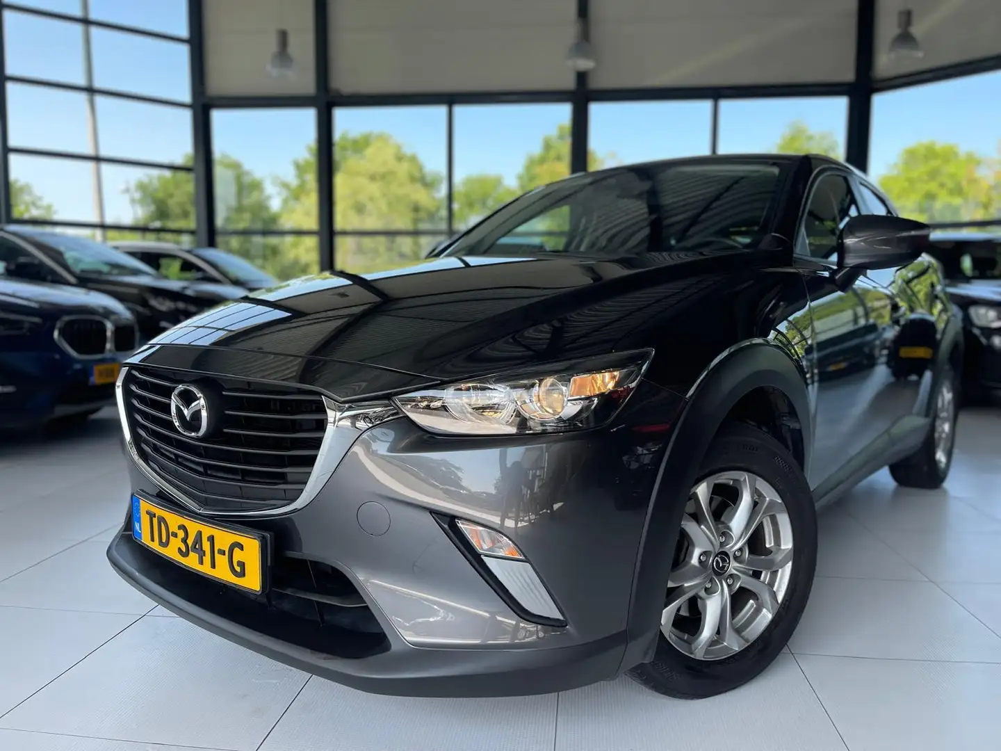Mazda CX-3 2.0 SkyActiv-G 120 Dynamic | Automaat | 48D KM NAP Grau - 2