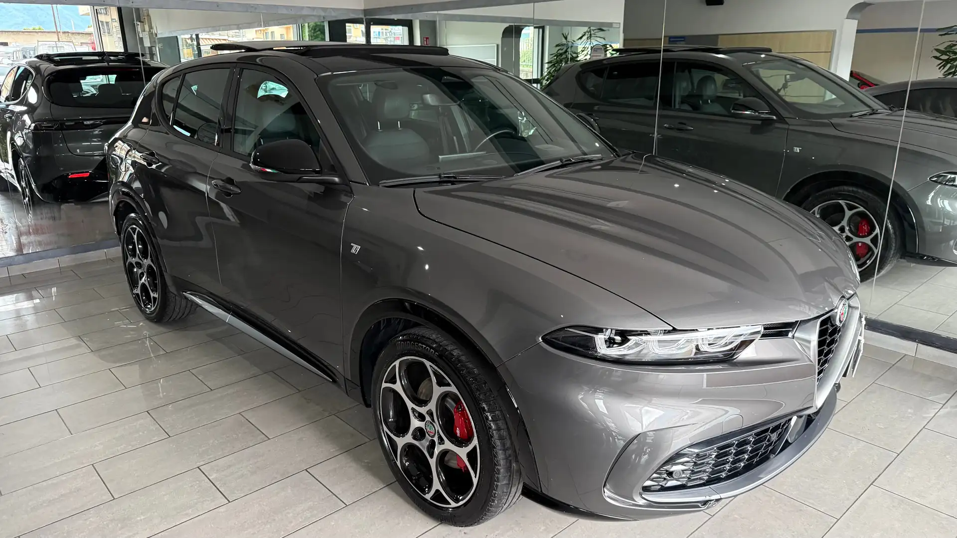 Alfa Romeo Tonale 1.6 Ti 130cv TETTO -PELLE CERCHIO 19 Grigio - 2