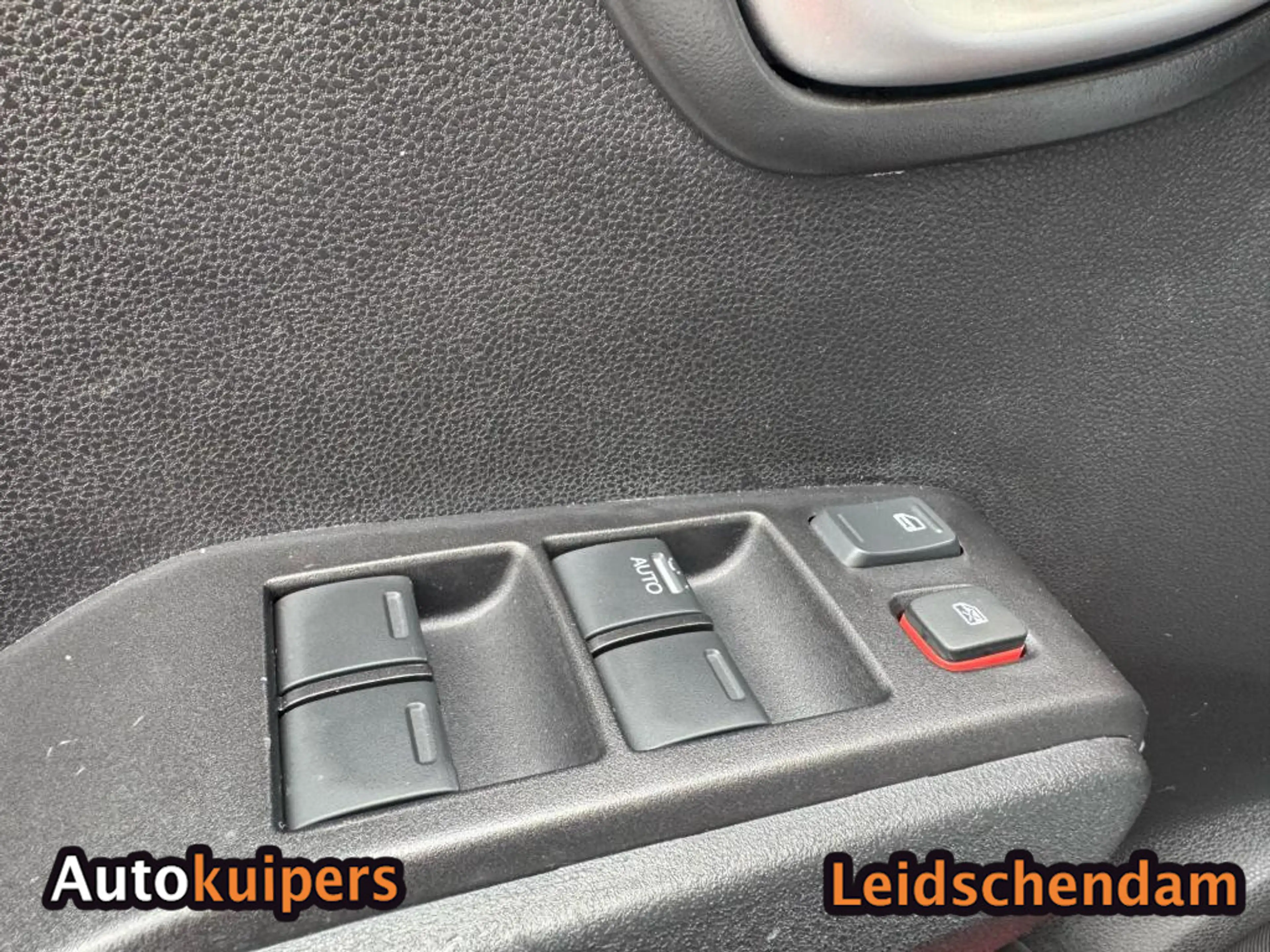 Honda Jazz 1.4 Hybrid Elegance — photo 7
