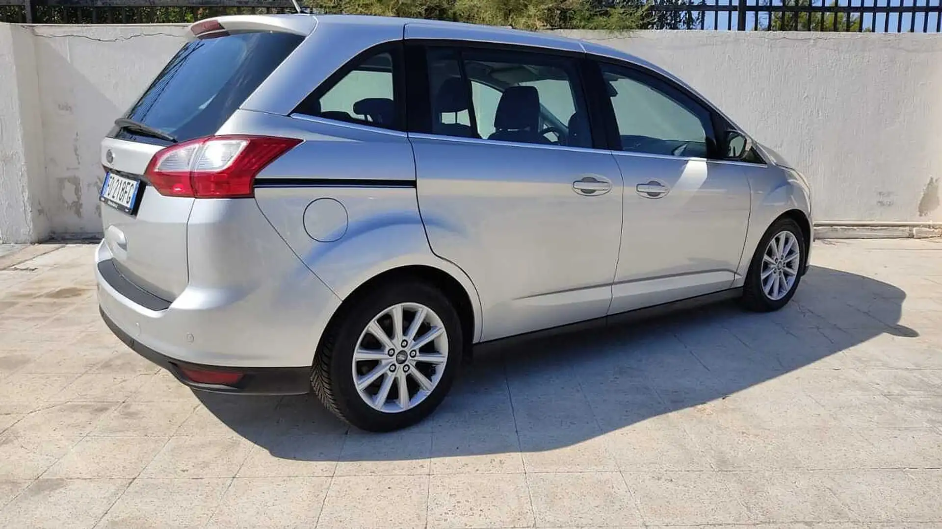 Ford C-Max 2ª serie C-Max7 1.5 TDCi 120CV Powershift Argento - 2