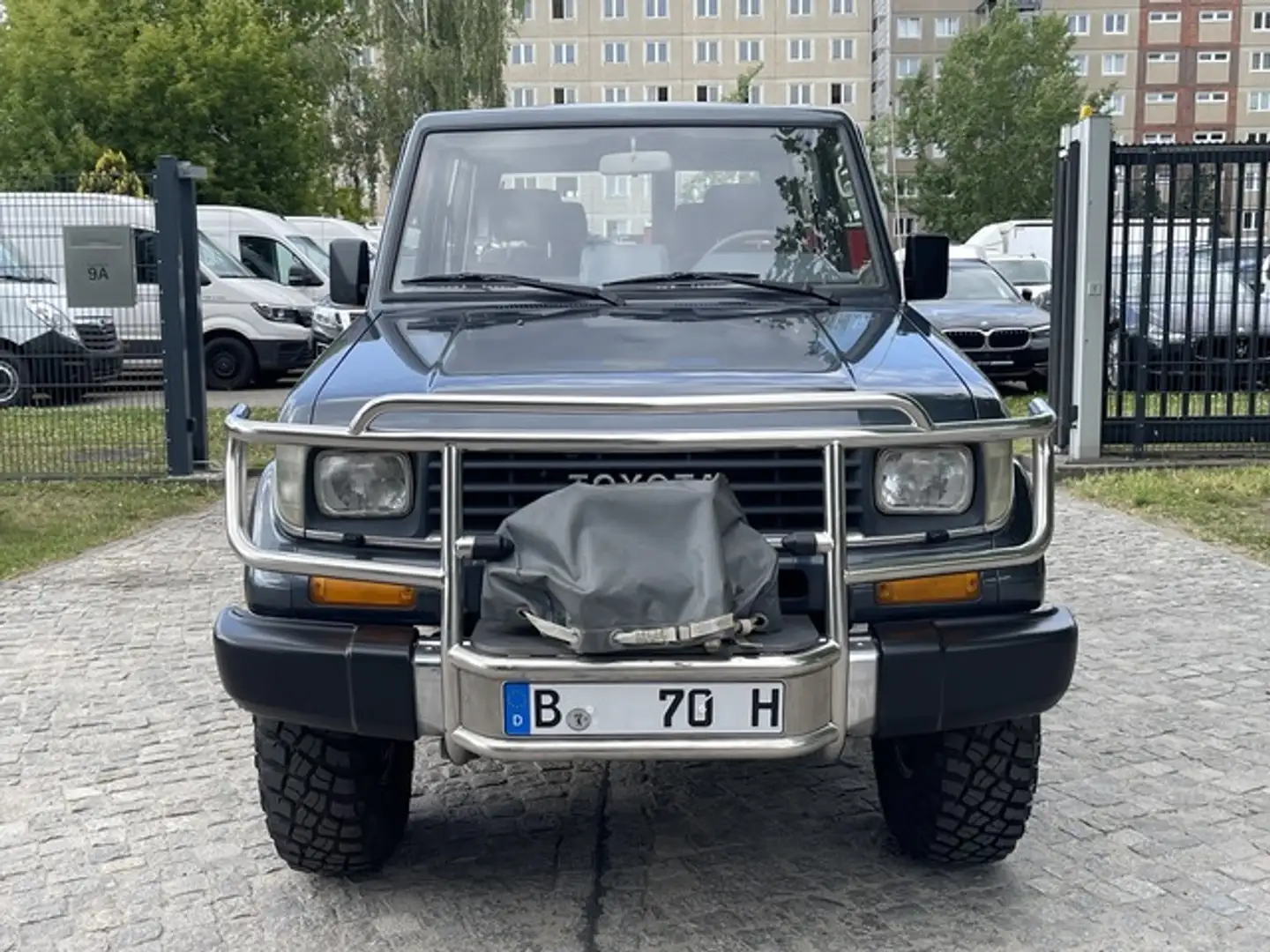 Toyota Land Cruiser KJ 70 VX 3.0Turbo D Special Gris - 2