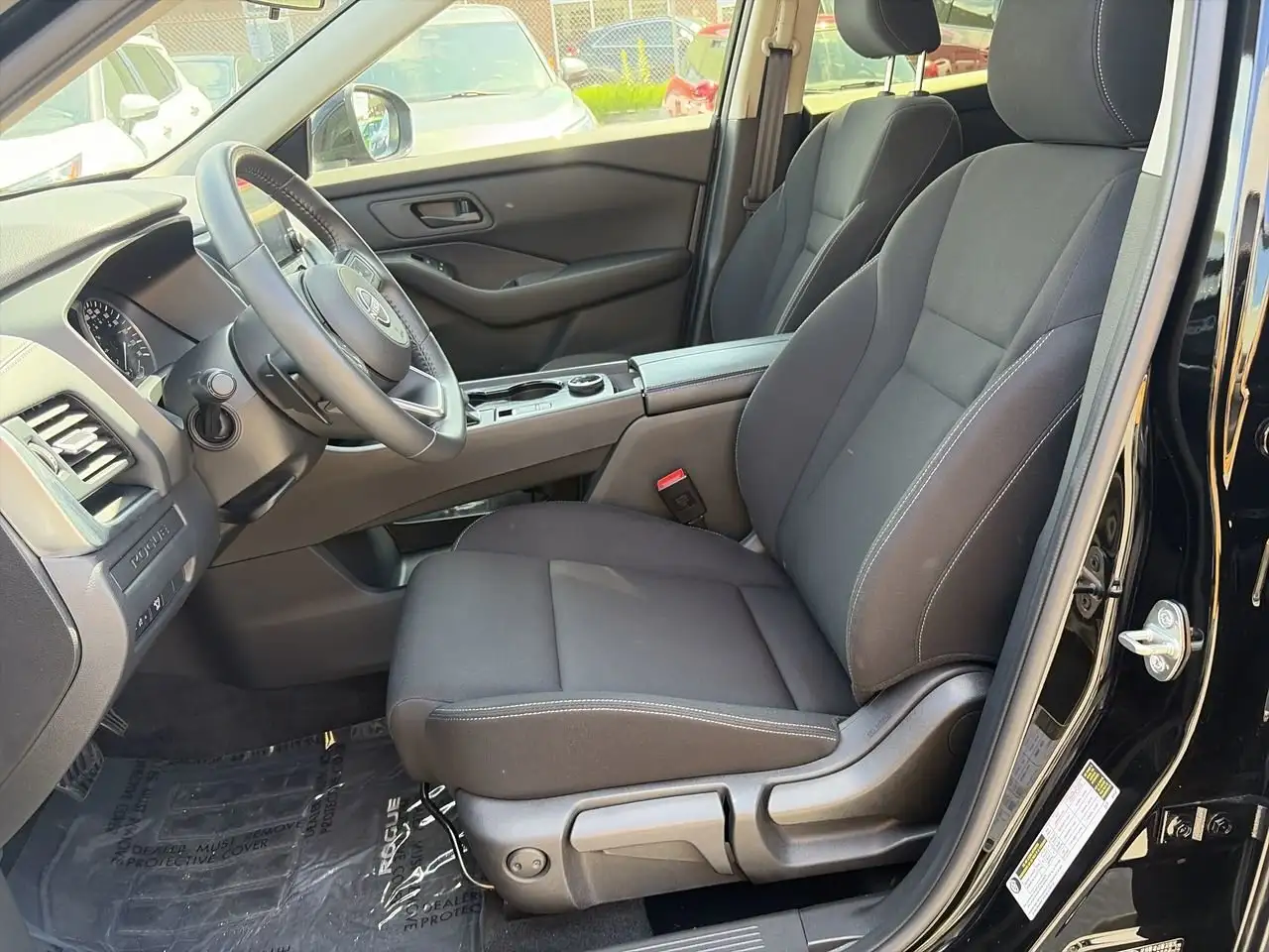 Nissan Rogue fotografie Nissan Rogue