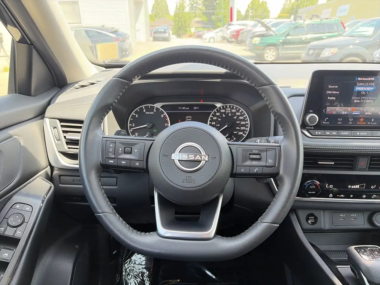Nissan Rogue fotografie Nissan Rogue